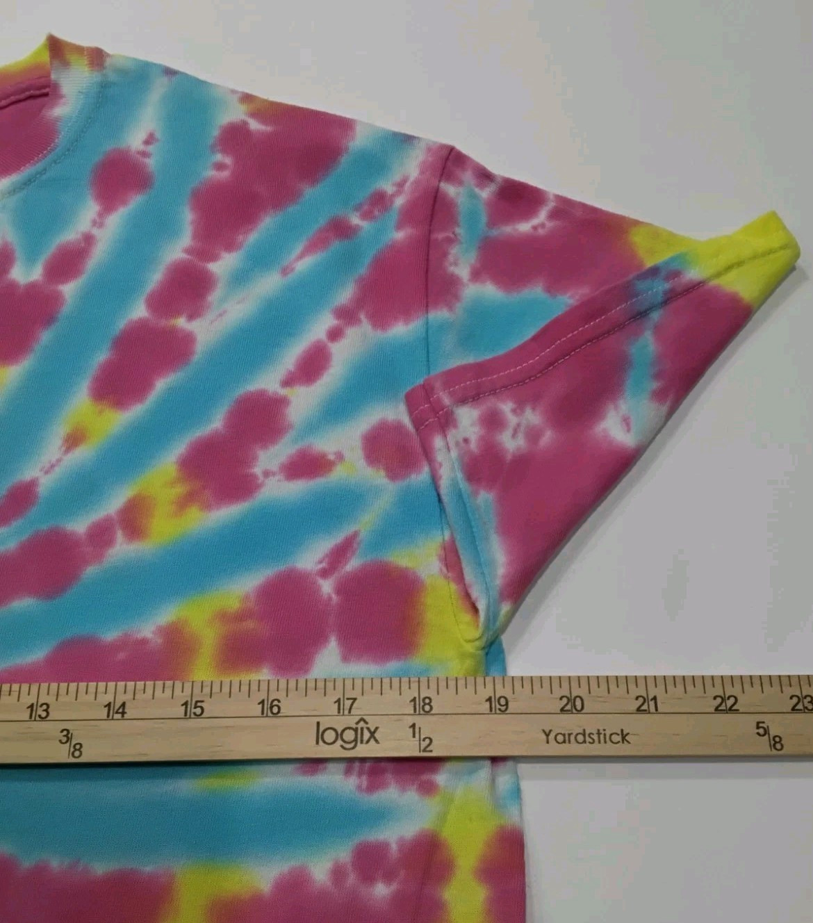 New Tie Dye Men’s Medium T-Shirt Blue Yellow Multicolor Summer Swirl Spiral