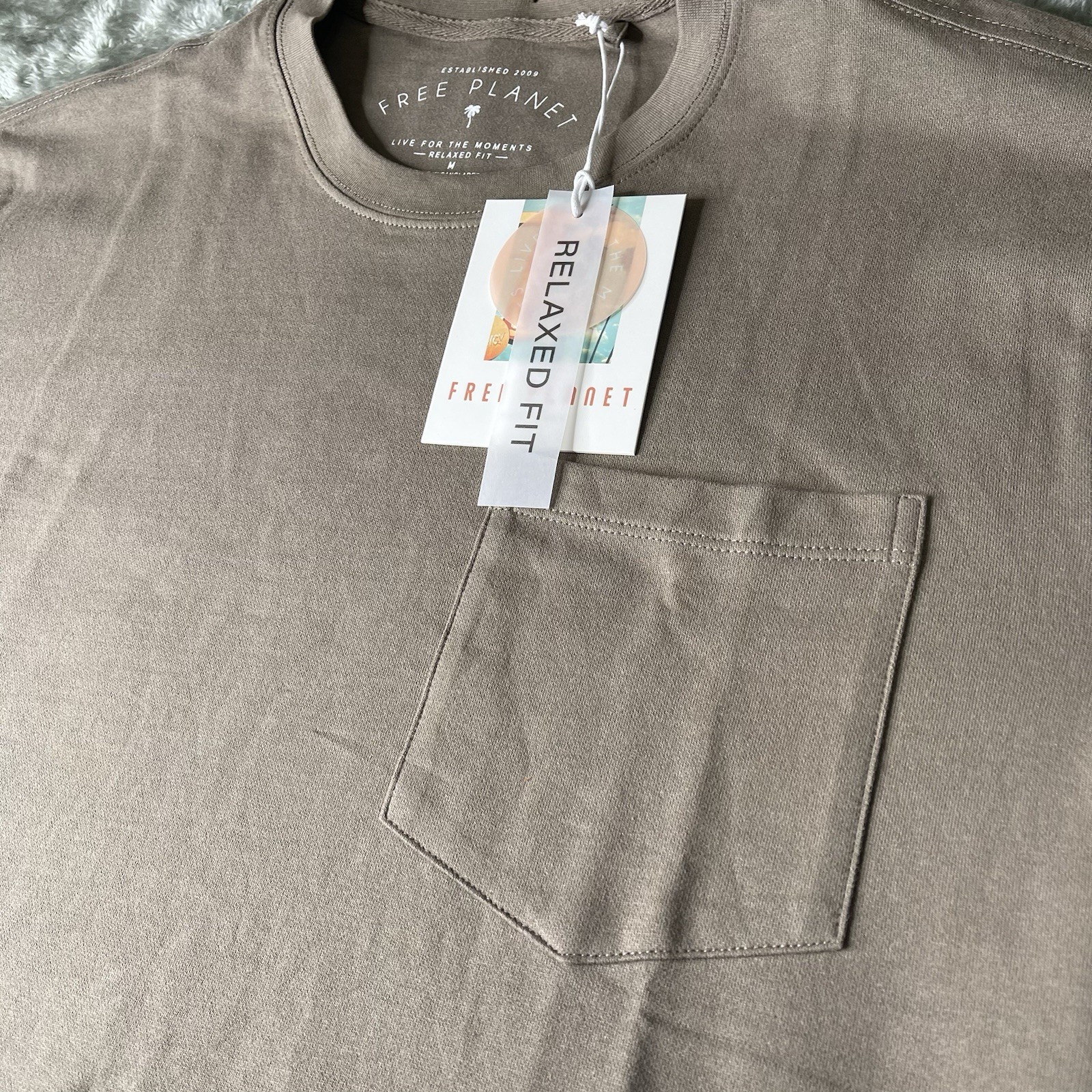 Free Planet Relaxed Fit Tshirt Size Medium Color Brown Streetwear NWT