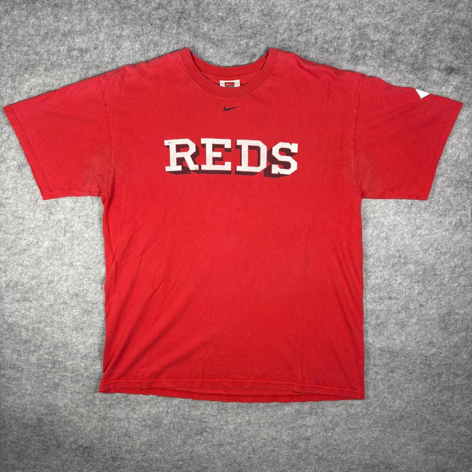 Vintage 2007 Nike Cincinnati Reds MLB T-Shirt Red Mens Large Graphic Tee
