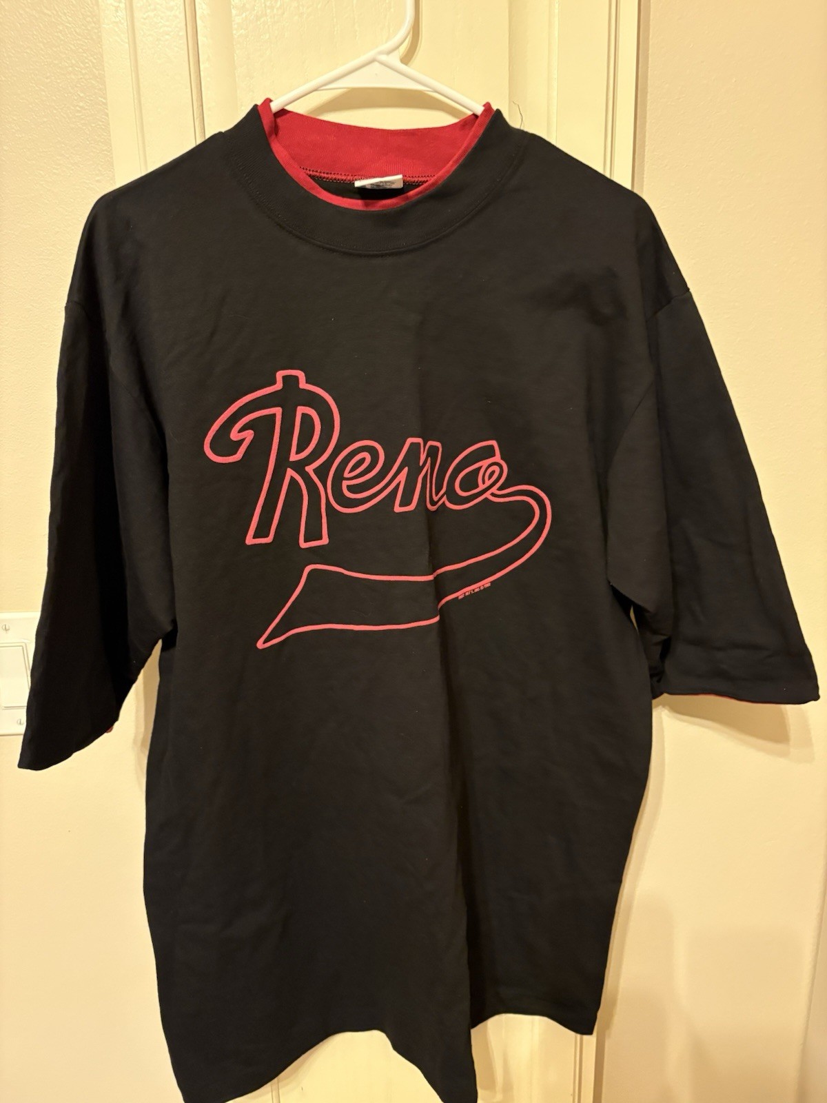 Delta Men’s Black/Red Reno Graphic Print T-Shirt XL Regular Crew Neck