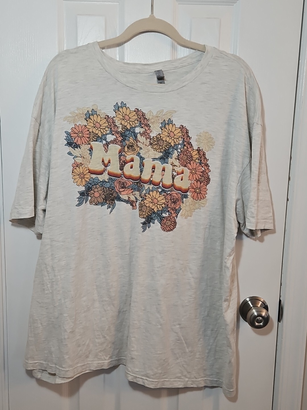 Next Level Apparel Women’s Short Sleeve T-Shirt 3XL MAMA Floral Print