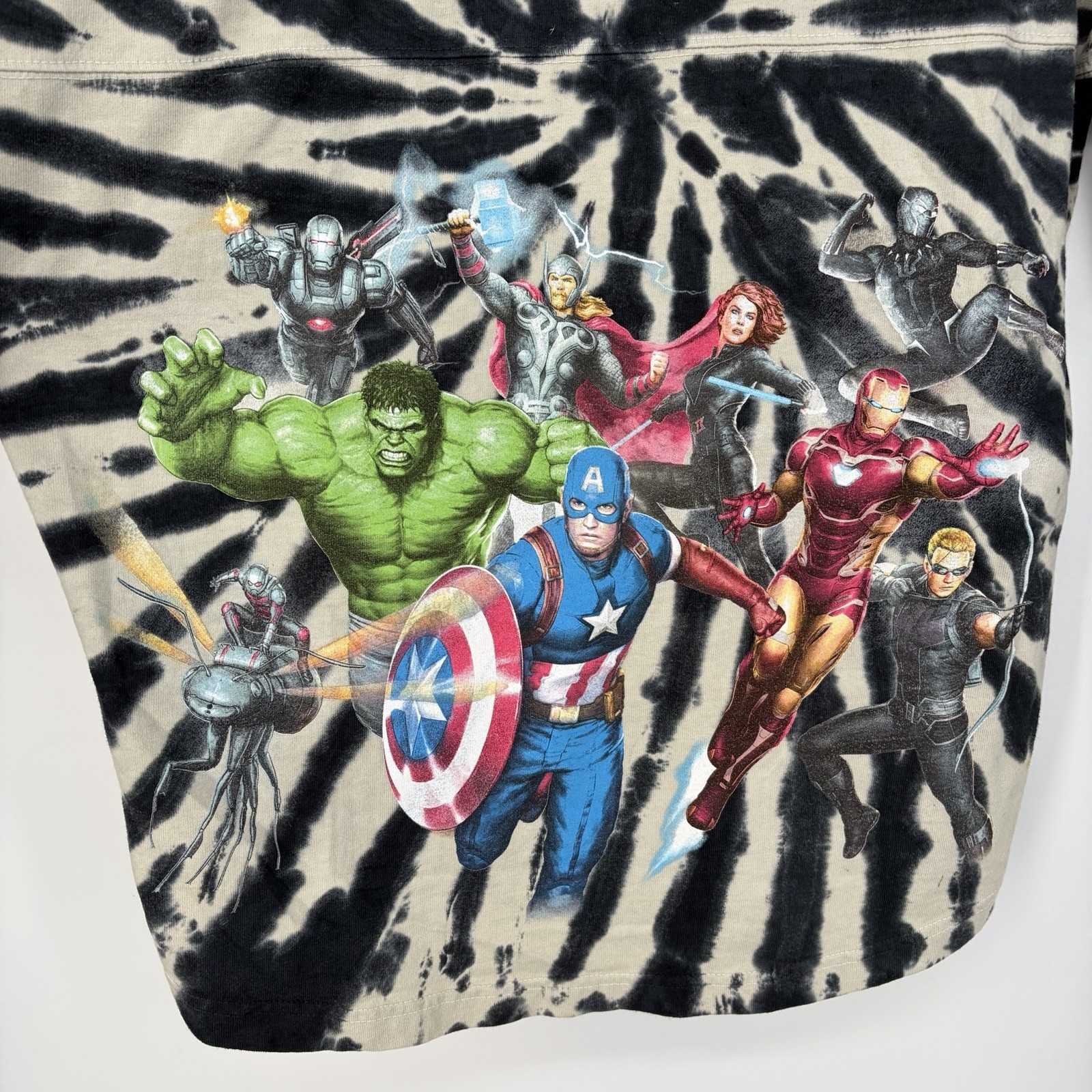 Marvel Avengers Tie Dye Shirt Mens XL Oversized Super Hero Spirit Jersey Disney