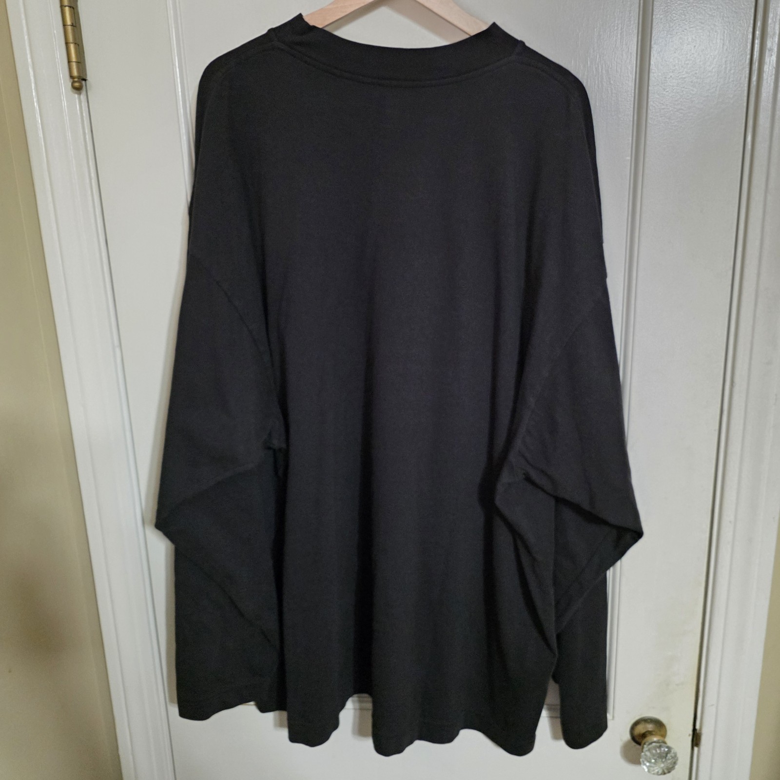 Yeezy Gap Heavy Jersey Logo Tee Size XL Black Longsleeve