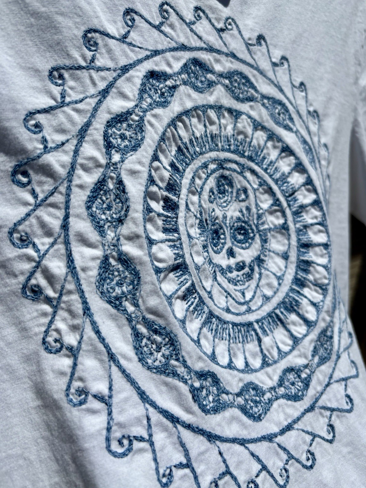 Reno Relief Tyler Skull T-Shirt Off White/Indigo Embroidery Size S Made in Japan