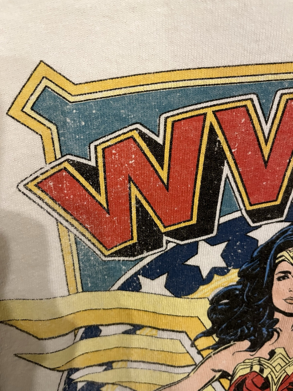 Delta Pro Weight Vintage, Men’s Large WW84 Wonder Woman White T-Shirt. Unisex