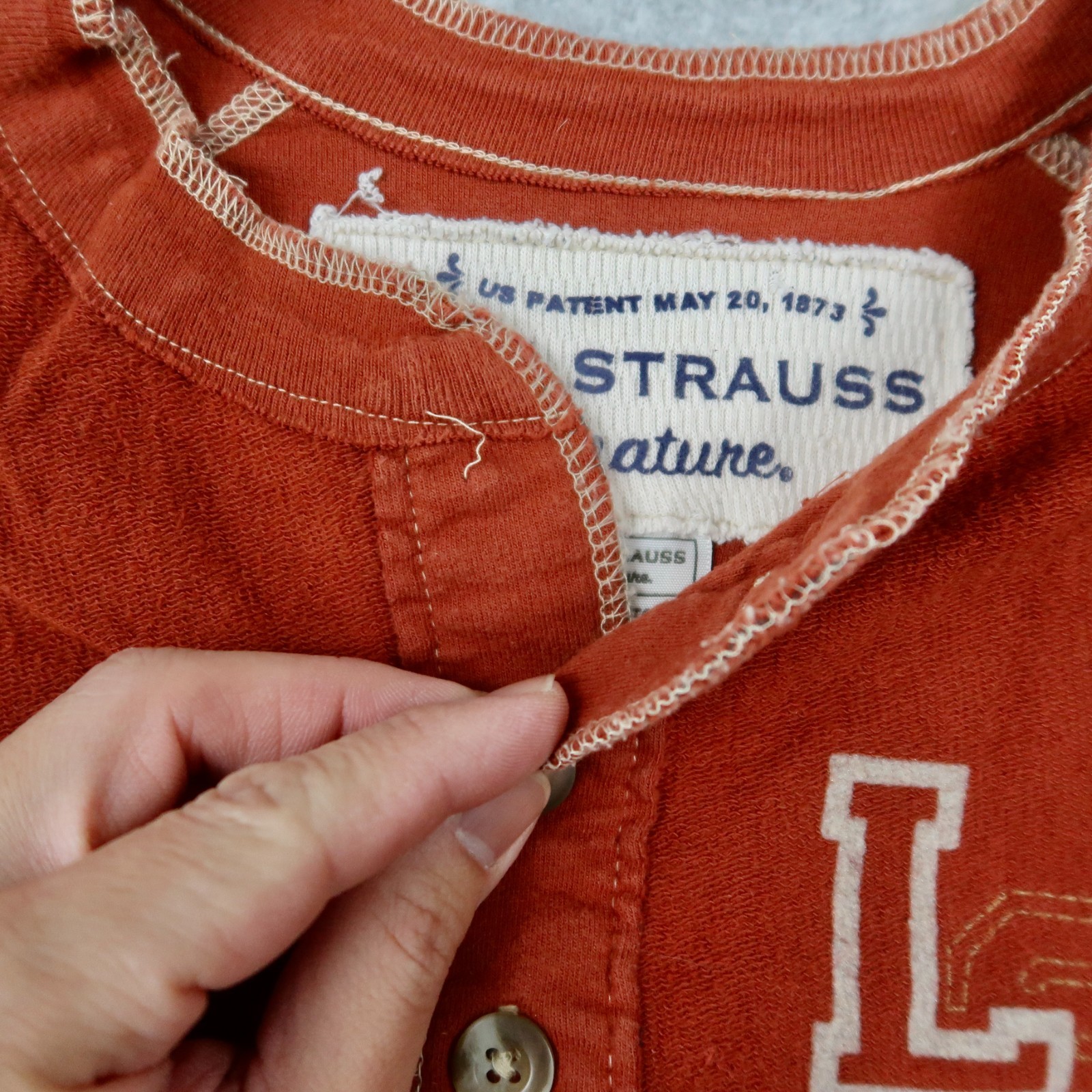 Y2K Levis Signature Henley Shirt Mens L Burnt Orange Long Sleeve Contrast Stitch