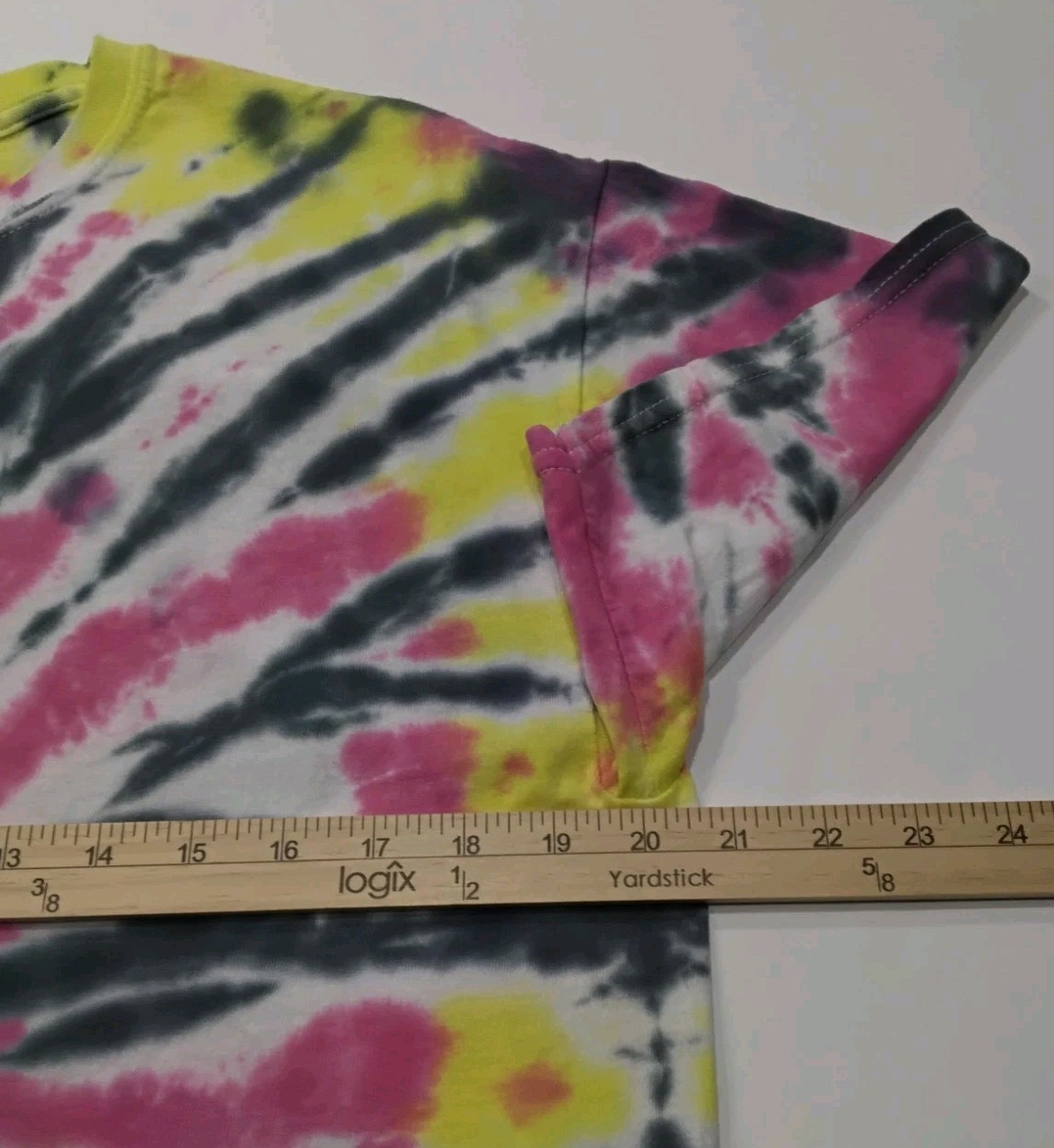 New Tie Dye Men’s T-Shirt Yellow Pink Adult Large Multicolor Summer Spider
