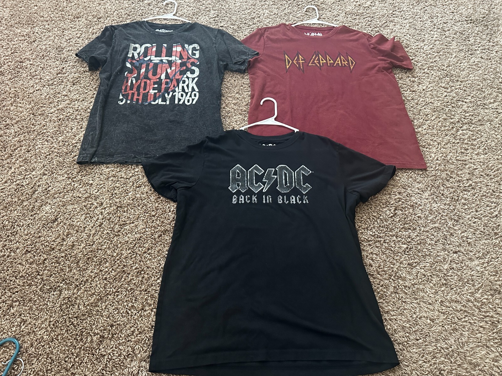 3x Adult Men’s Large L Rock Band T Shirts Led Zeppelin ACDC Rolling Stones NWOT