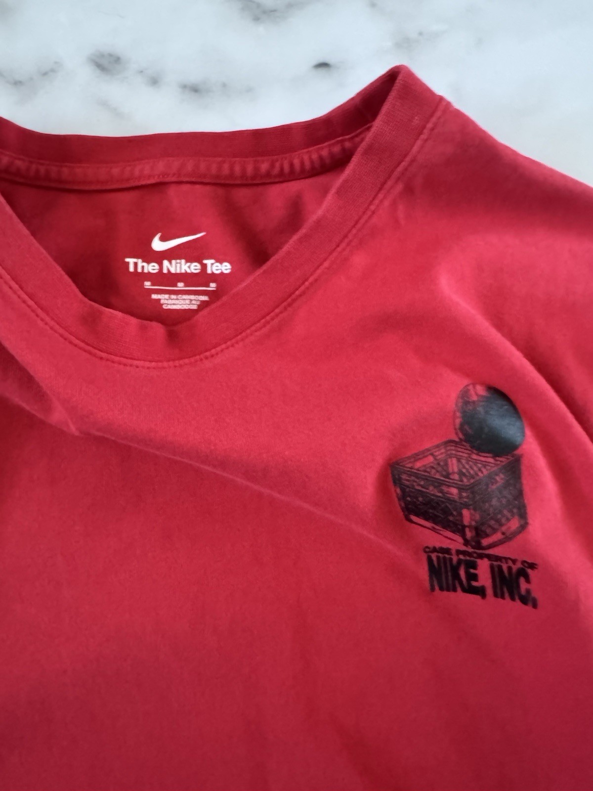 Men’s Nike T Shirt Red Size Medium Cool Graphic Design