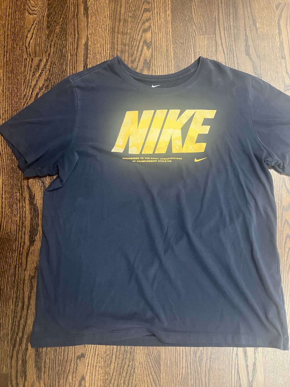 Nike Men’s Navy Logo Graphic Crew Neck Short Sleeve Cotton Blend Tee XL SKU 133
