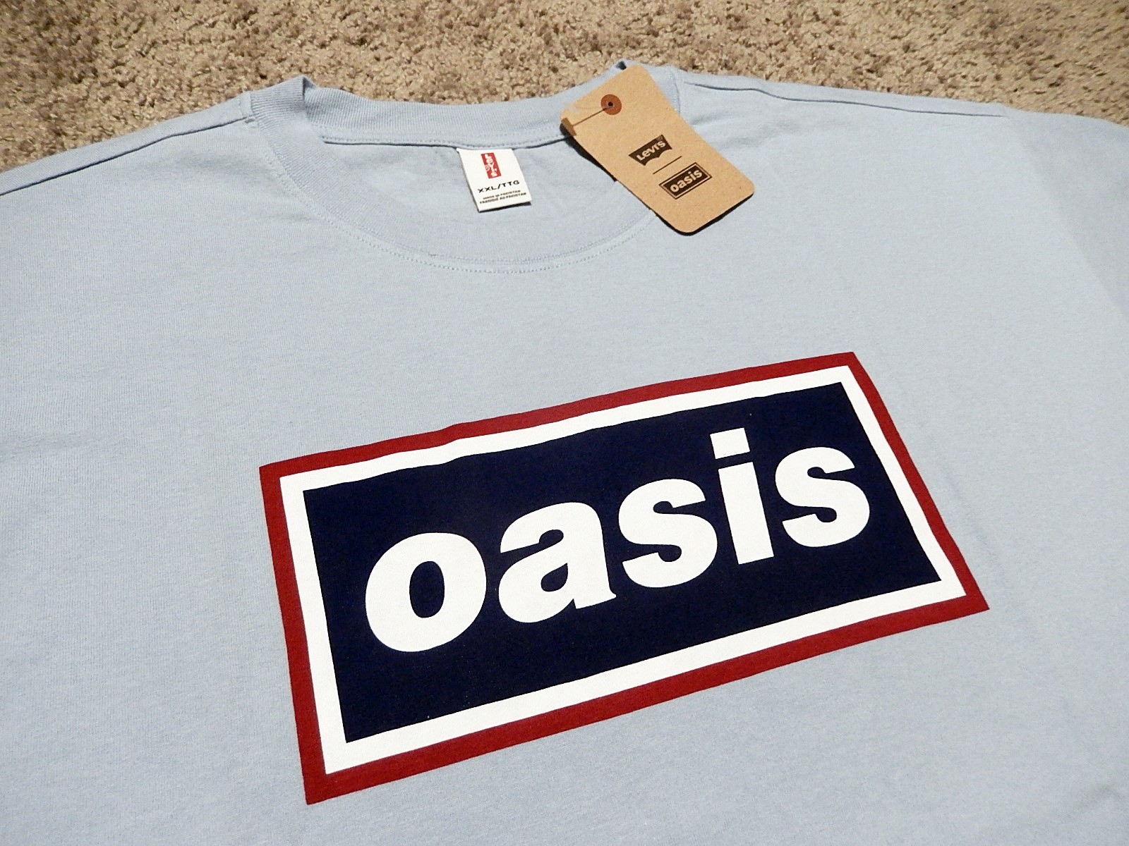 Levis x Oasis chambray baby blue men’s t-shirt sz XXL licensed band tee