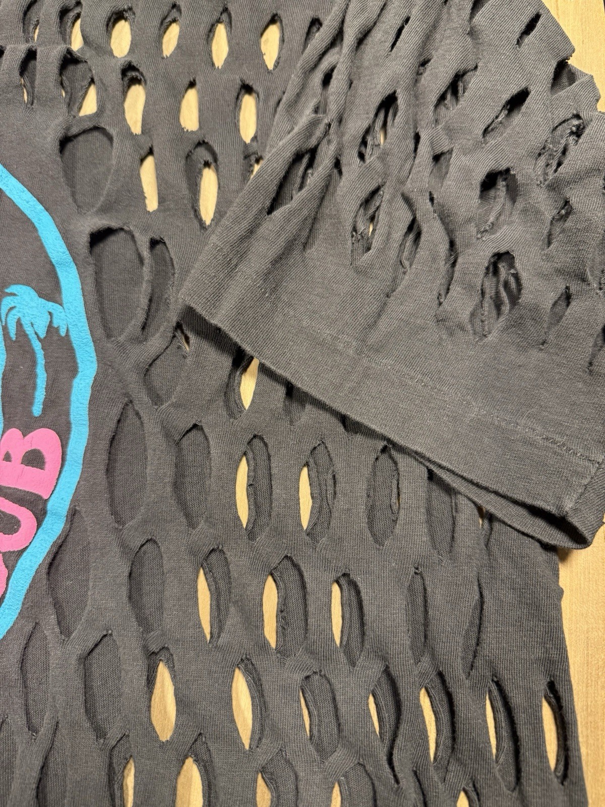 90s Dorsett Tees Flamingo Beach Club Graphic Beaded Distressed TShirt XXXL Black