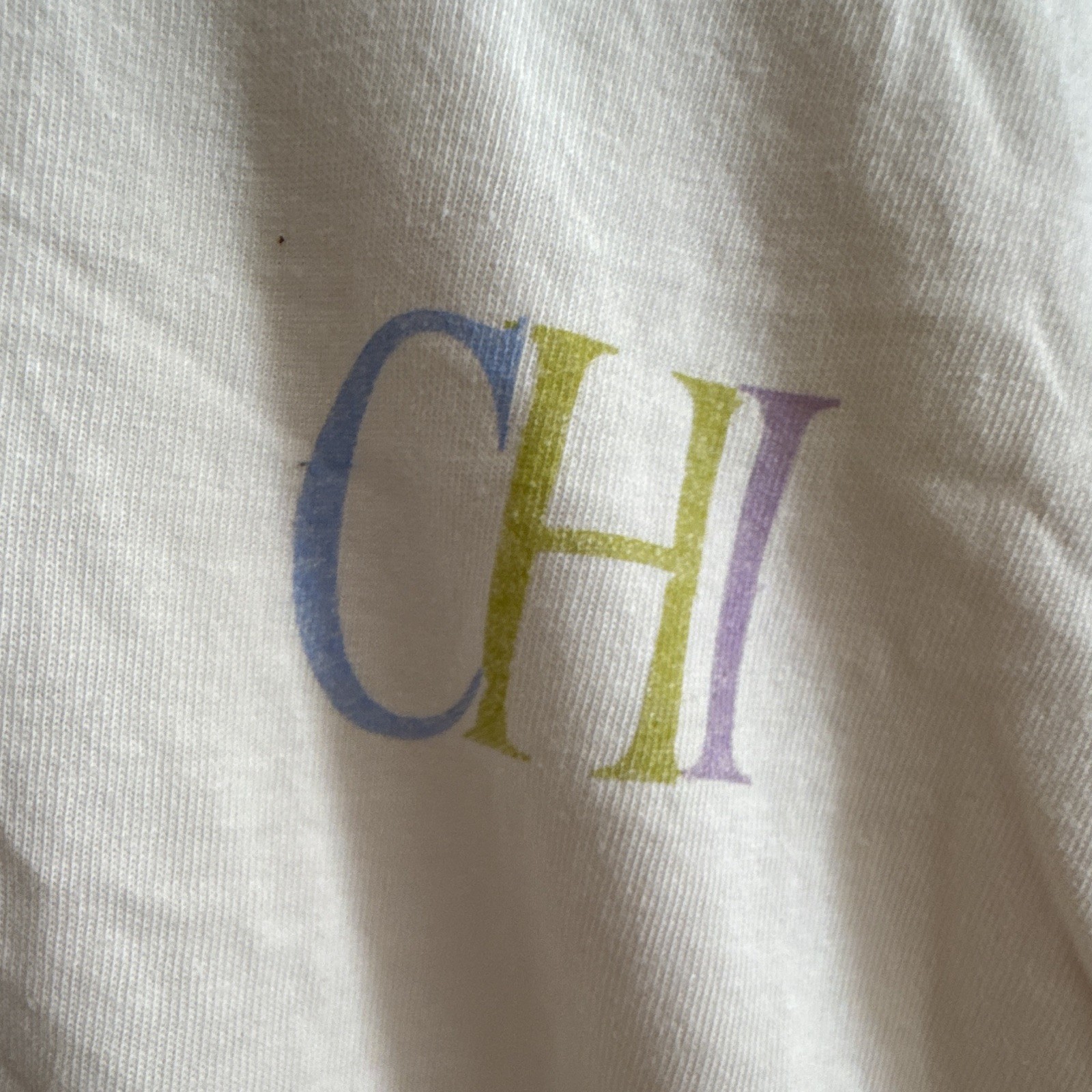 Alice & Wonder Chicago Graphic White Men’s Crew Neck T-Shirt M