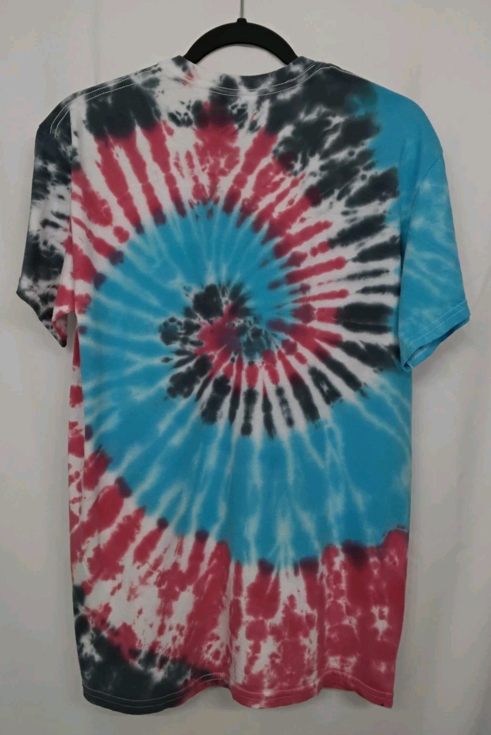 New Tie Dye Men’s Medium T-Shirt Red Blue Multicolor Summer Swirl Spiral