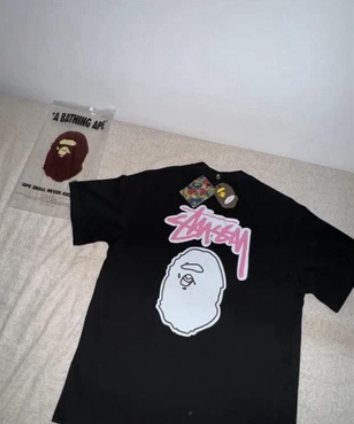Stussy Men’s Black Graphic Logo Crew Neck Short Sleeve T-Shirt Size S