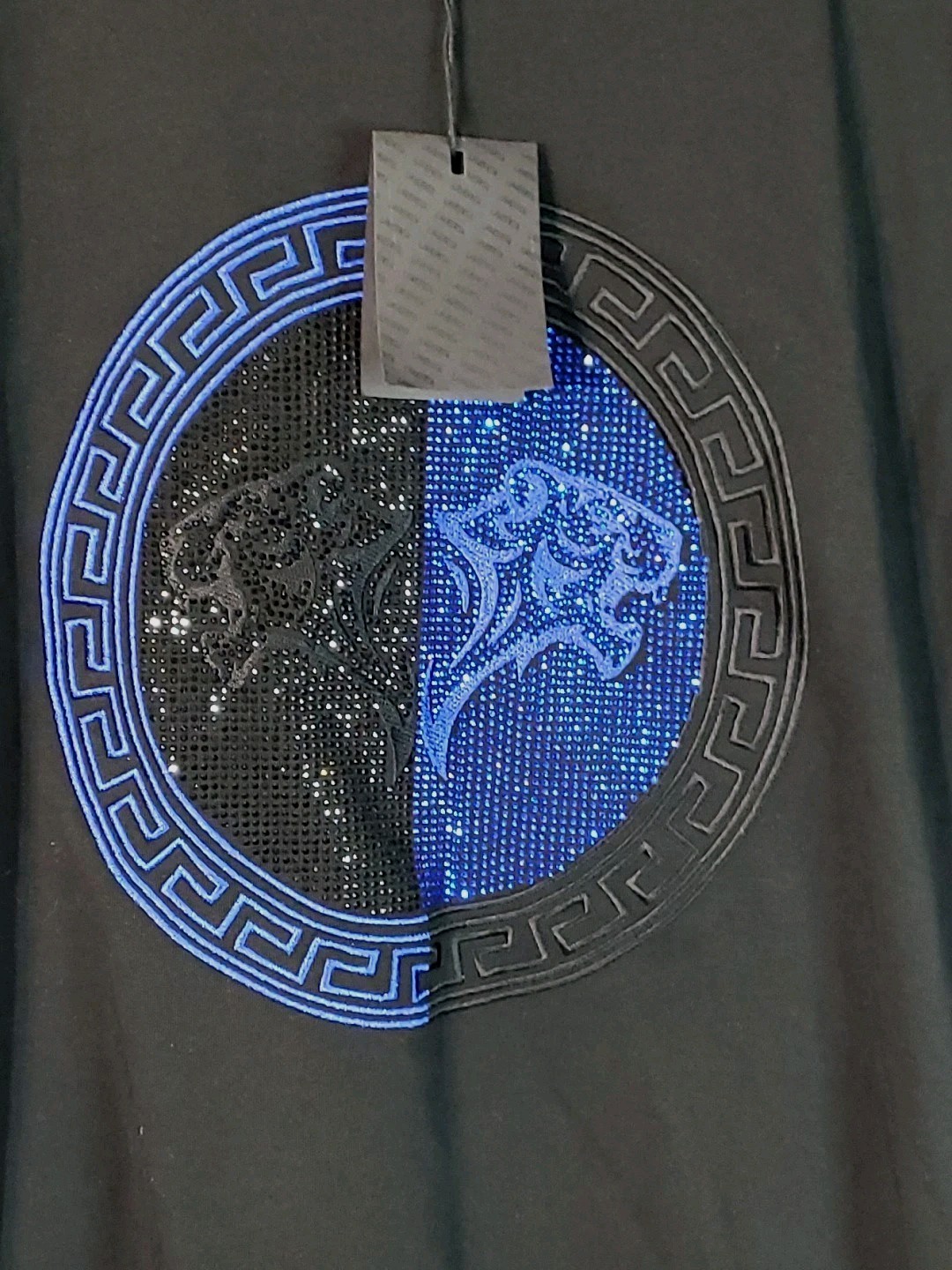 Laverita Men’s Size Medium Designer Beaded Medalian Studded T-shirt Monogram