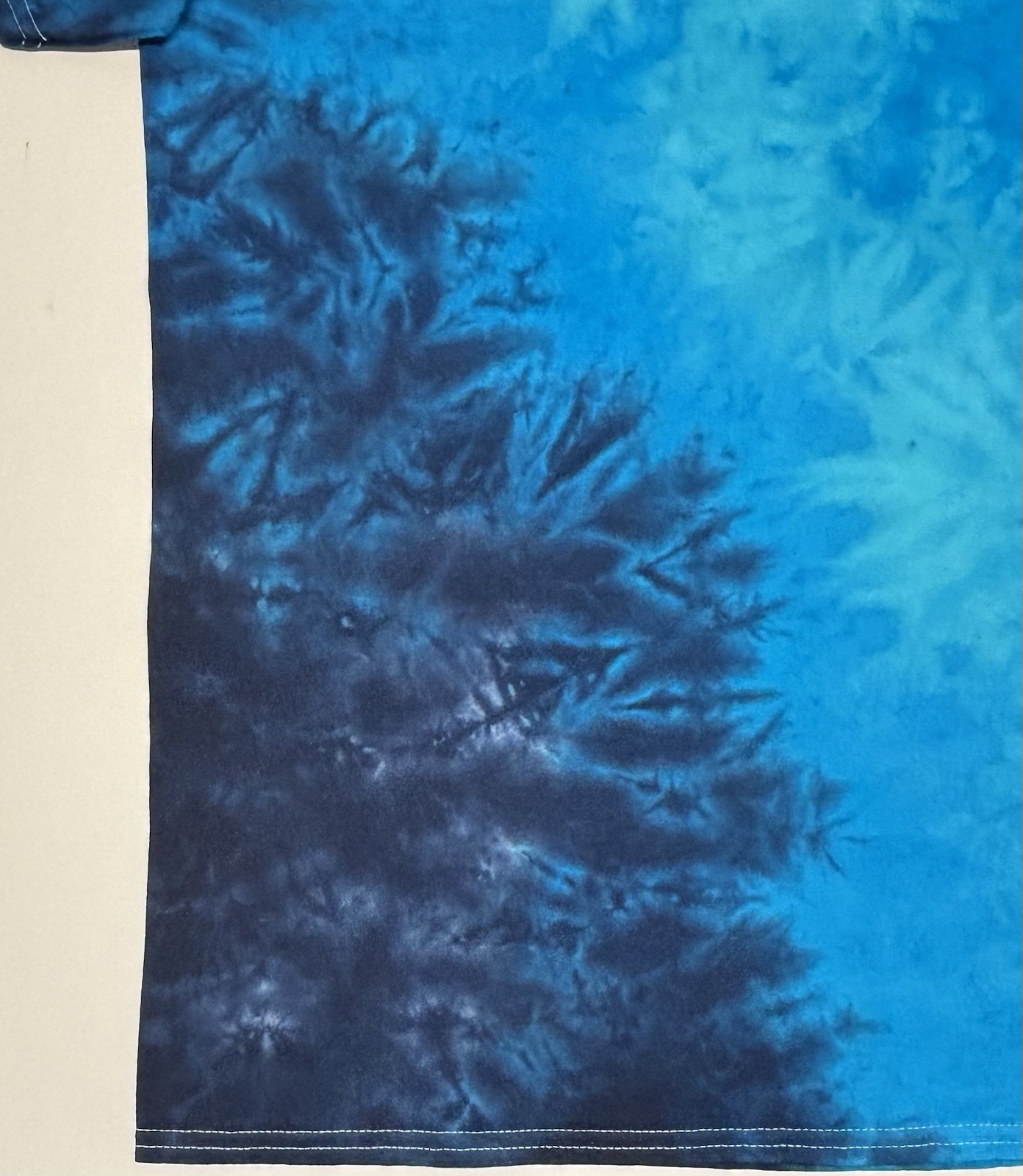 Gildan Handmade Tie Dye Unisex T-Shirt Size XL Multi Blue Scrunch Design Tee NEW