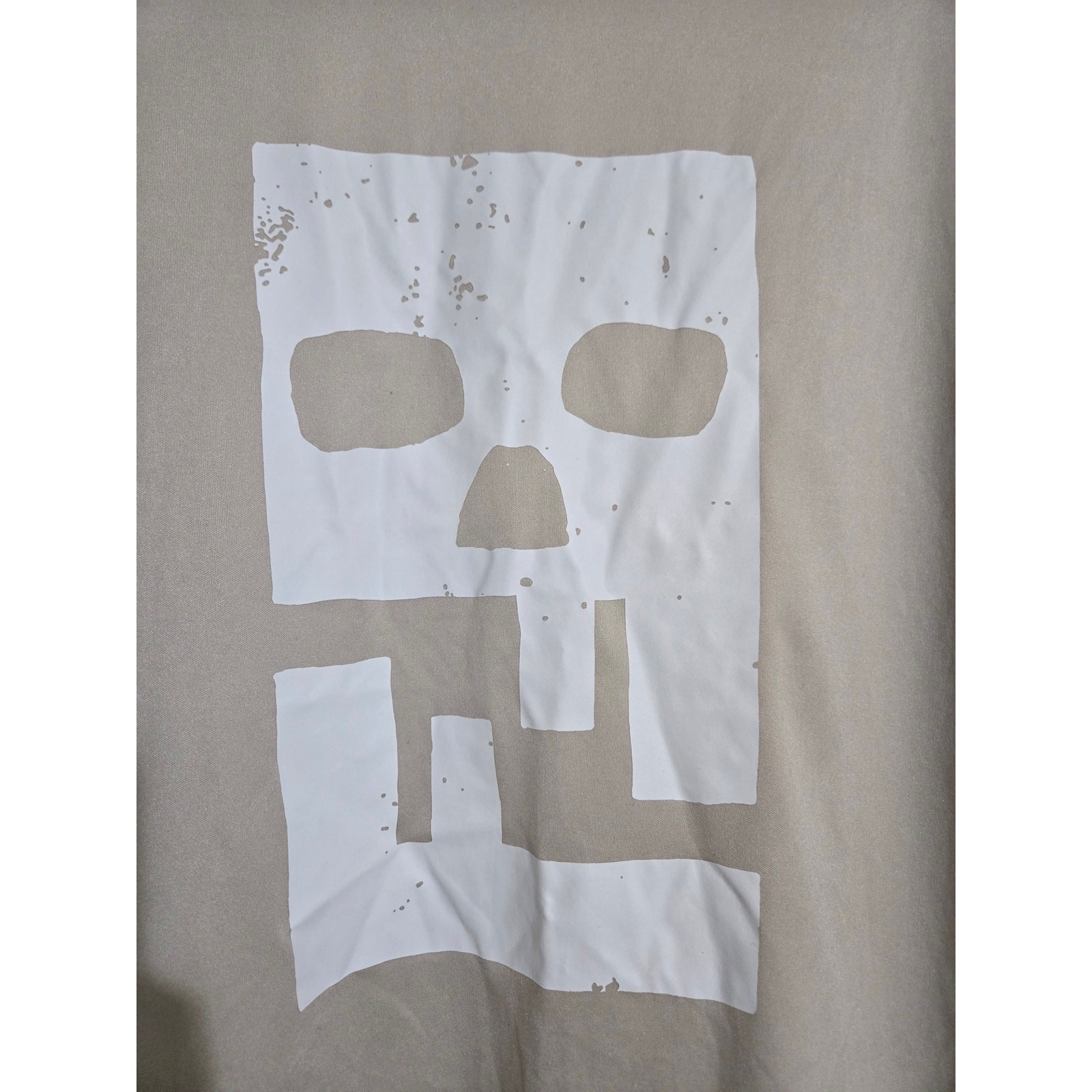 Unknown brand large men’s cream colored tshirt