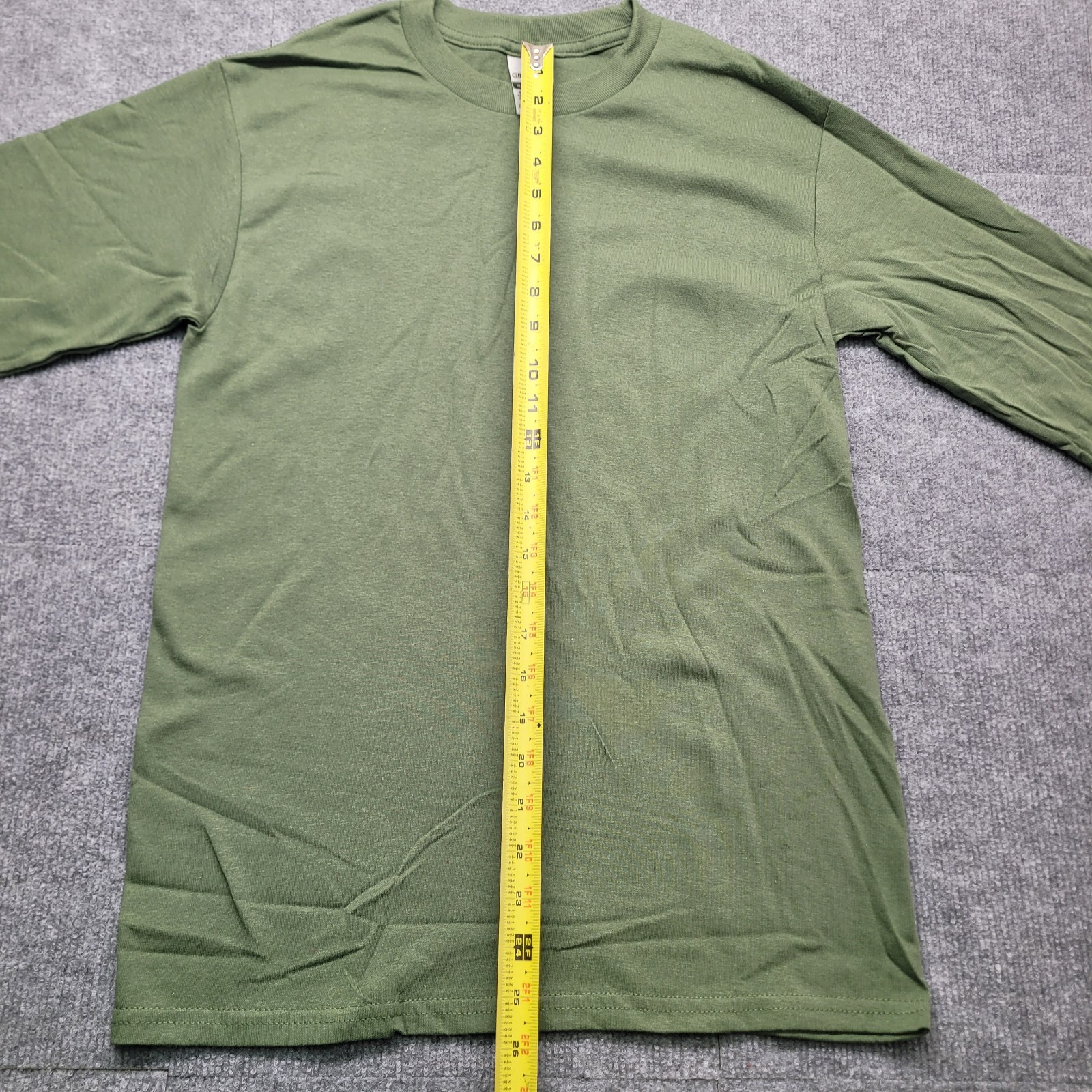 Gildan G540 Men’s Heavy Cotton Preshrunk Long Sleeve Shirt Green Size Small