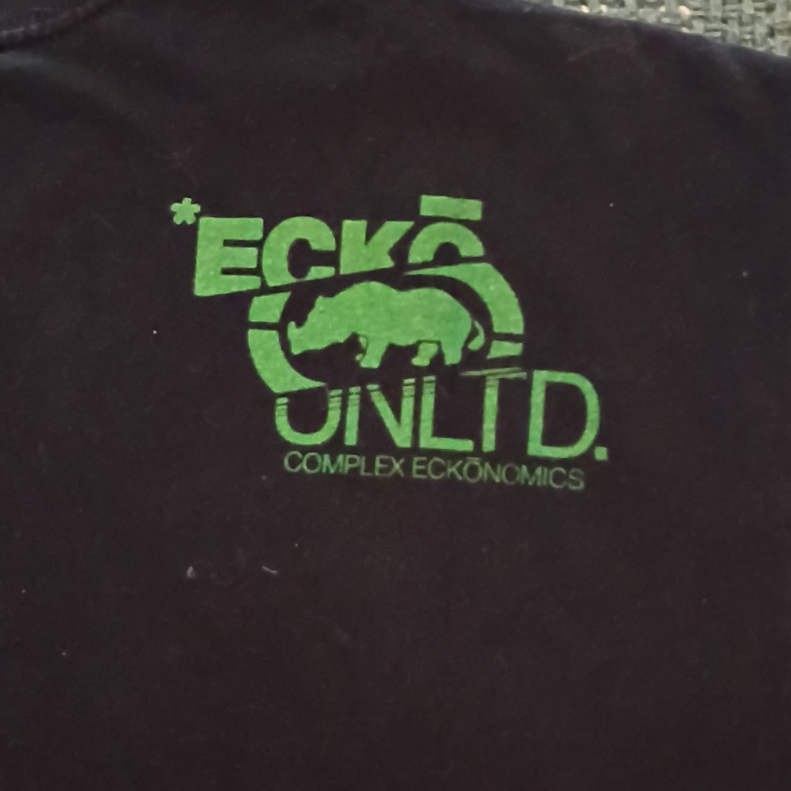 Ecko Unltd. Vintage Men’s L Black Graphic Rhino Crew Neck Cotton Tee