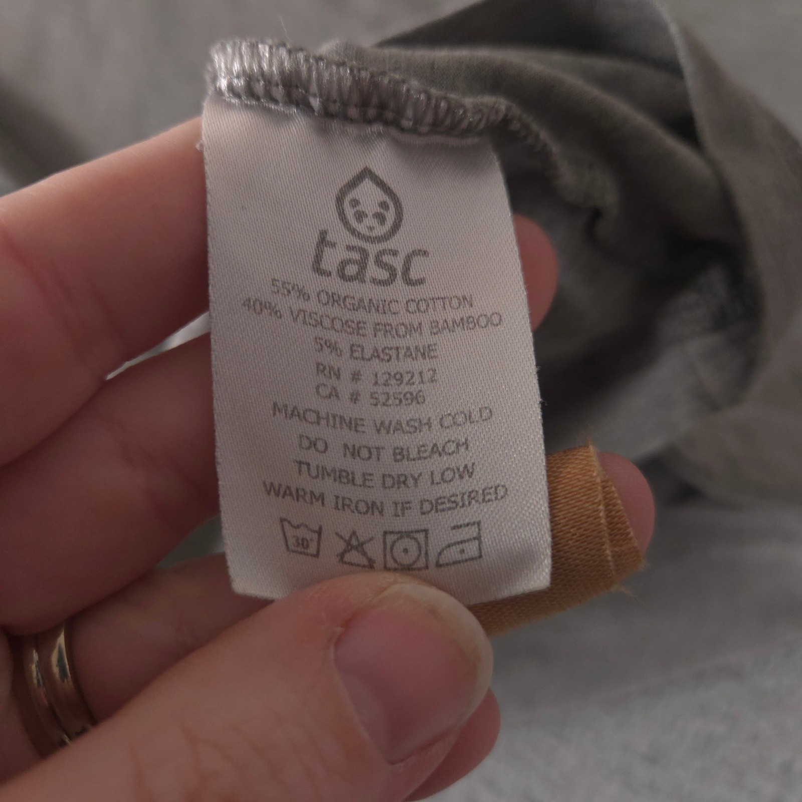 Tasc Shirt Mens Medium Gray Bamboo Cotton Blend Short Sleeve Activewear Tee