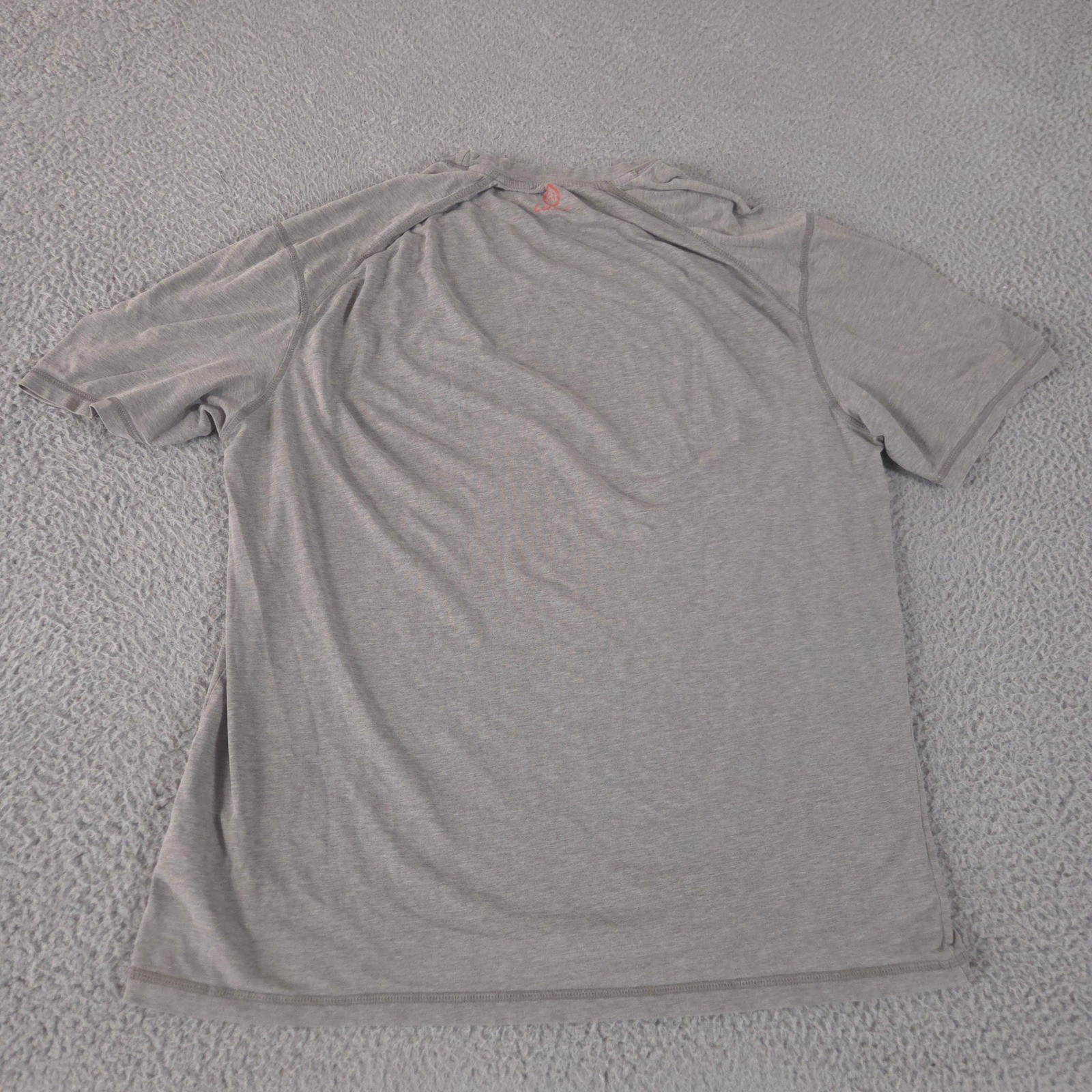 Tasc Shirt Mens Medium Gray Bamboo Cotton Blend Short Sleeve Activewear Tee