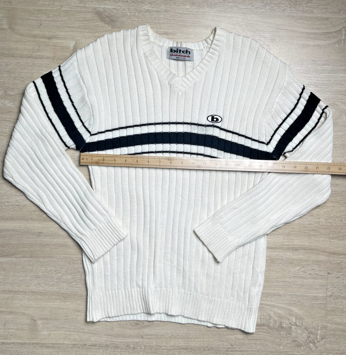 Vintage Bitch Skateboards V-neck knit sweater, Size Medium 90S