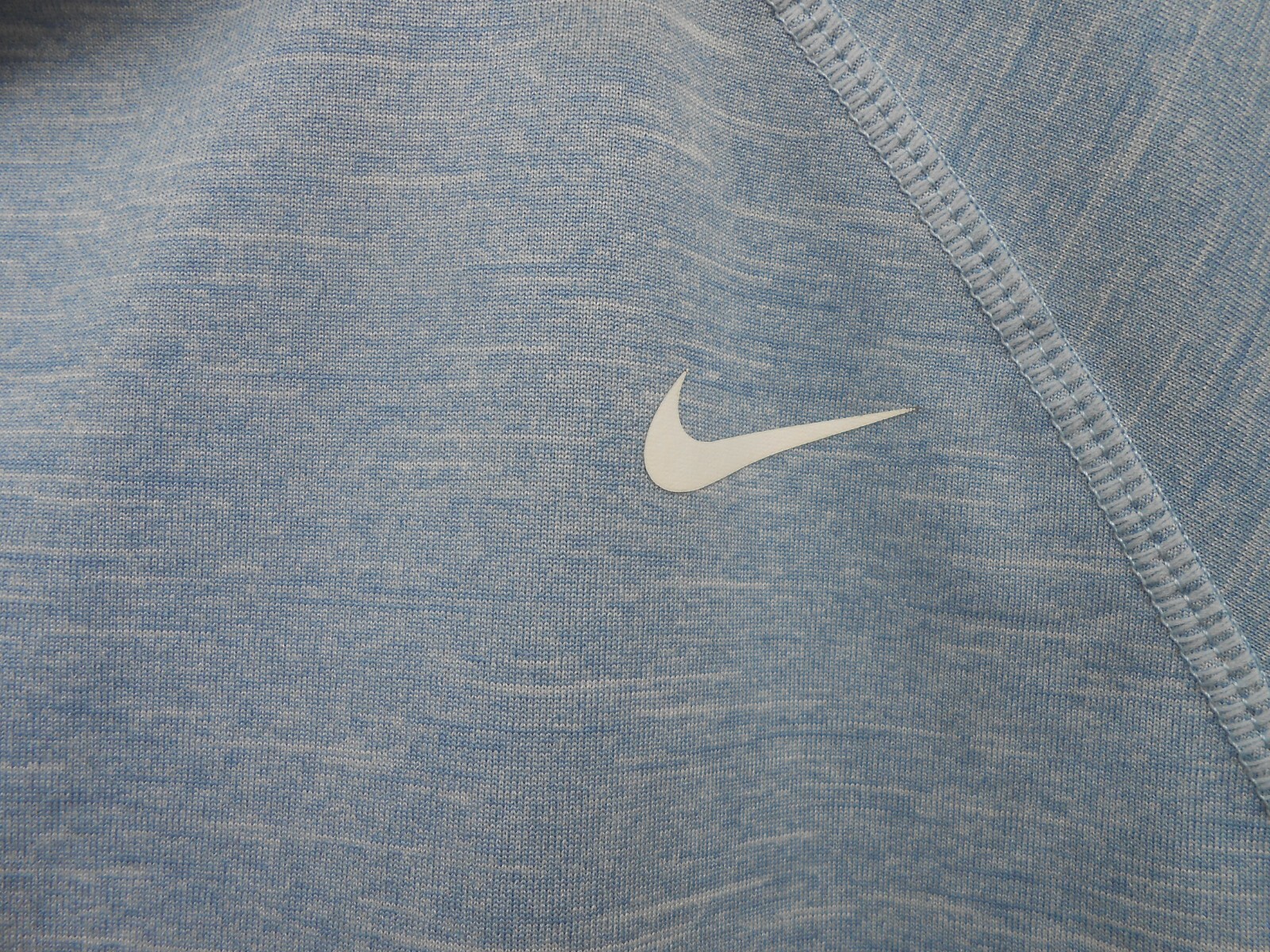 NIKE DRIFIT TEE-SHIRT SIZE LARGE PALE BLUE GRAY LIGHT FABRIC MACHINE WASH