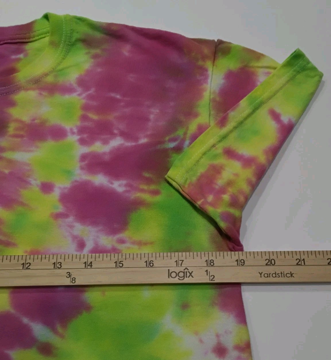 New Tie Dye Men’s T-Shirt Medium Pink Yellow Multicolor Summer Swirl Spiral