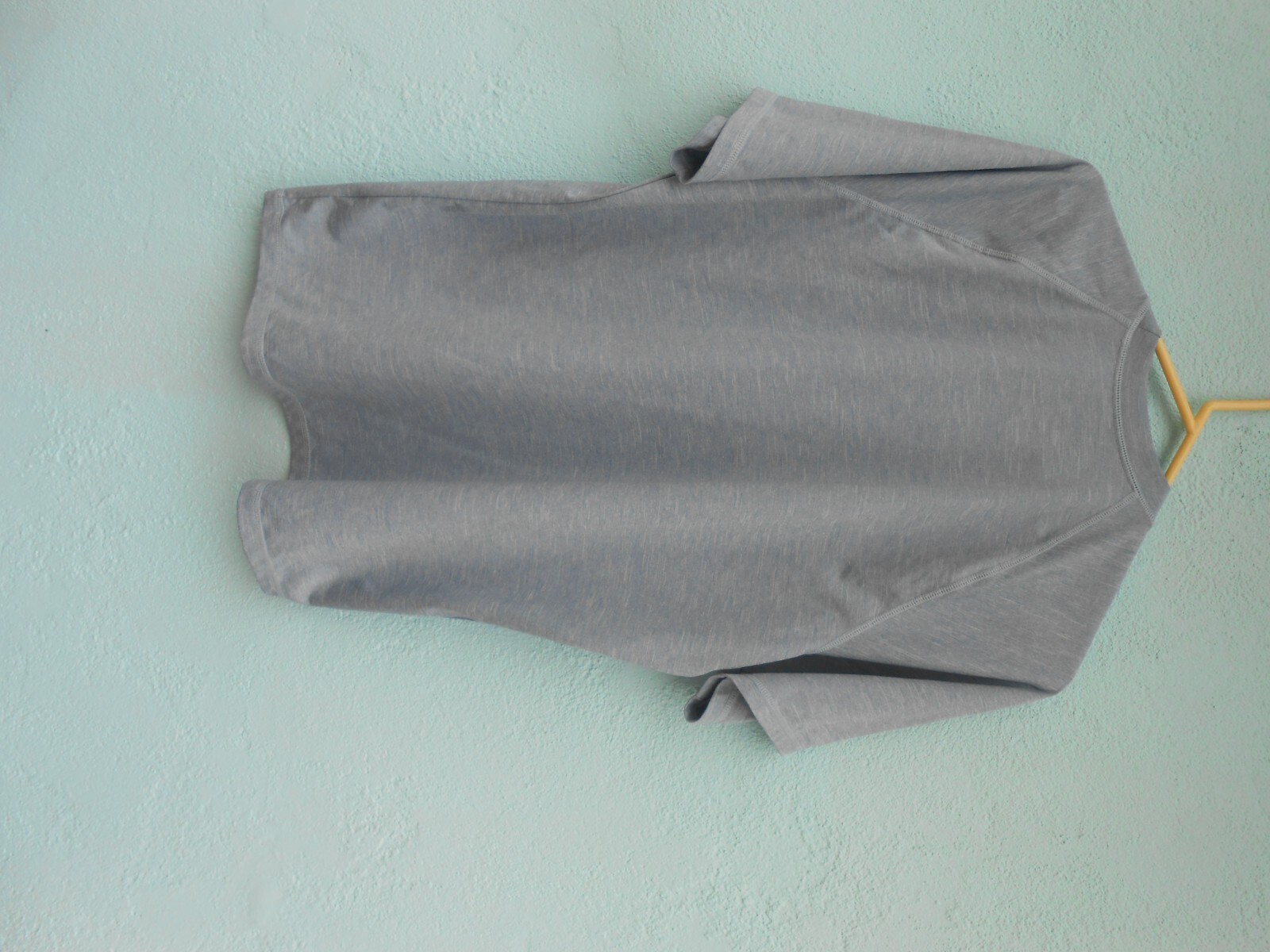 NIKE DRIFIT TEE-SHIRT SIZE LARGE PALE BLUE GRAY LIGHT FABRIC MACHINE WASH