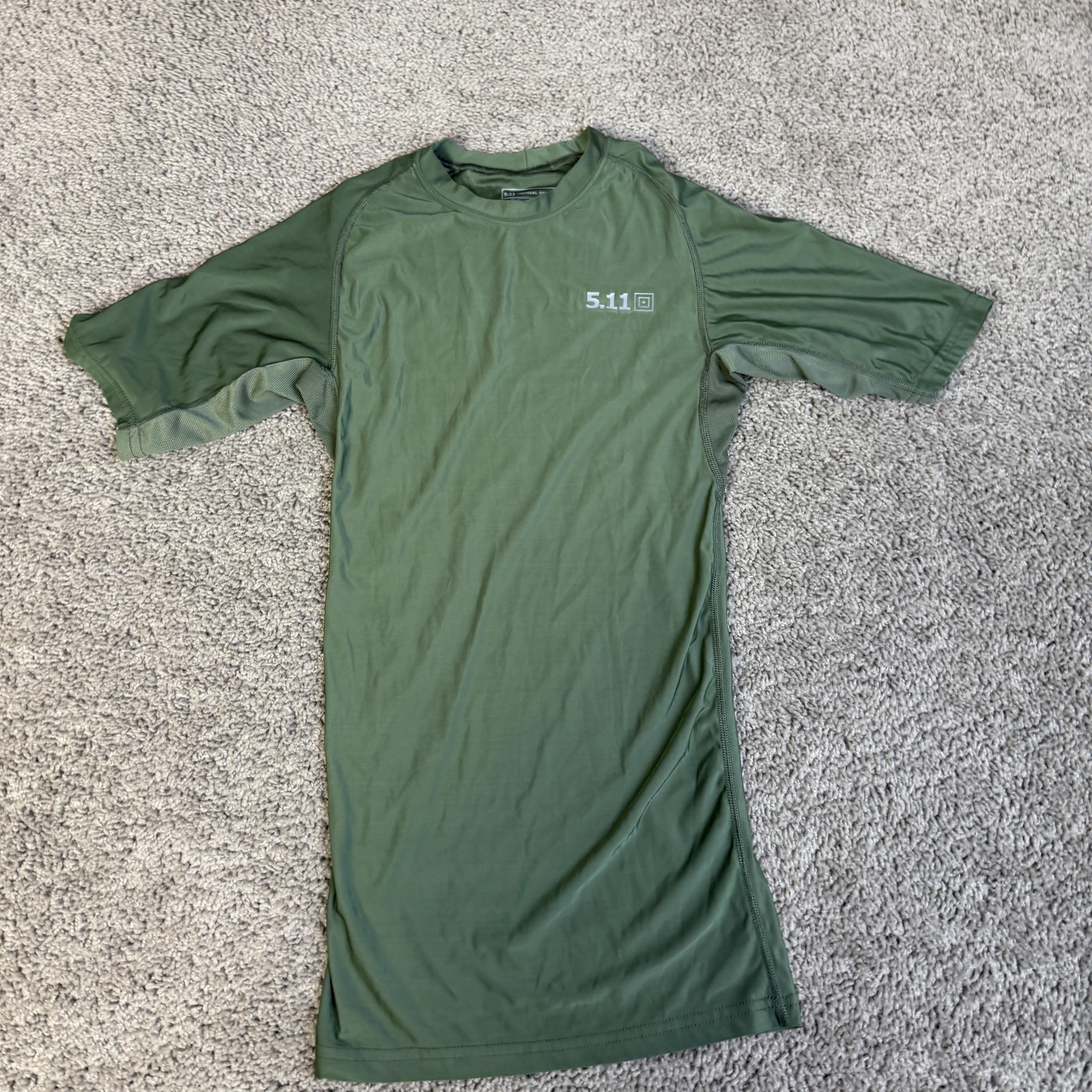 5.11 Tactical Shirt Mens M Green Base Layer Athletic Crewneck Polyester Spandex