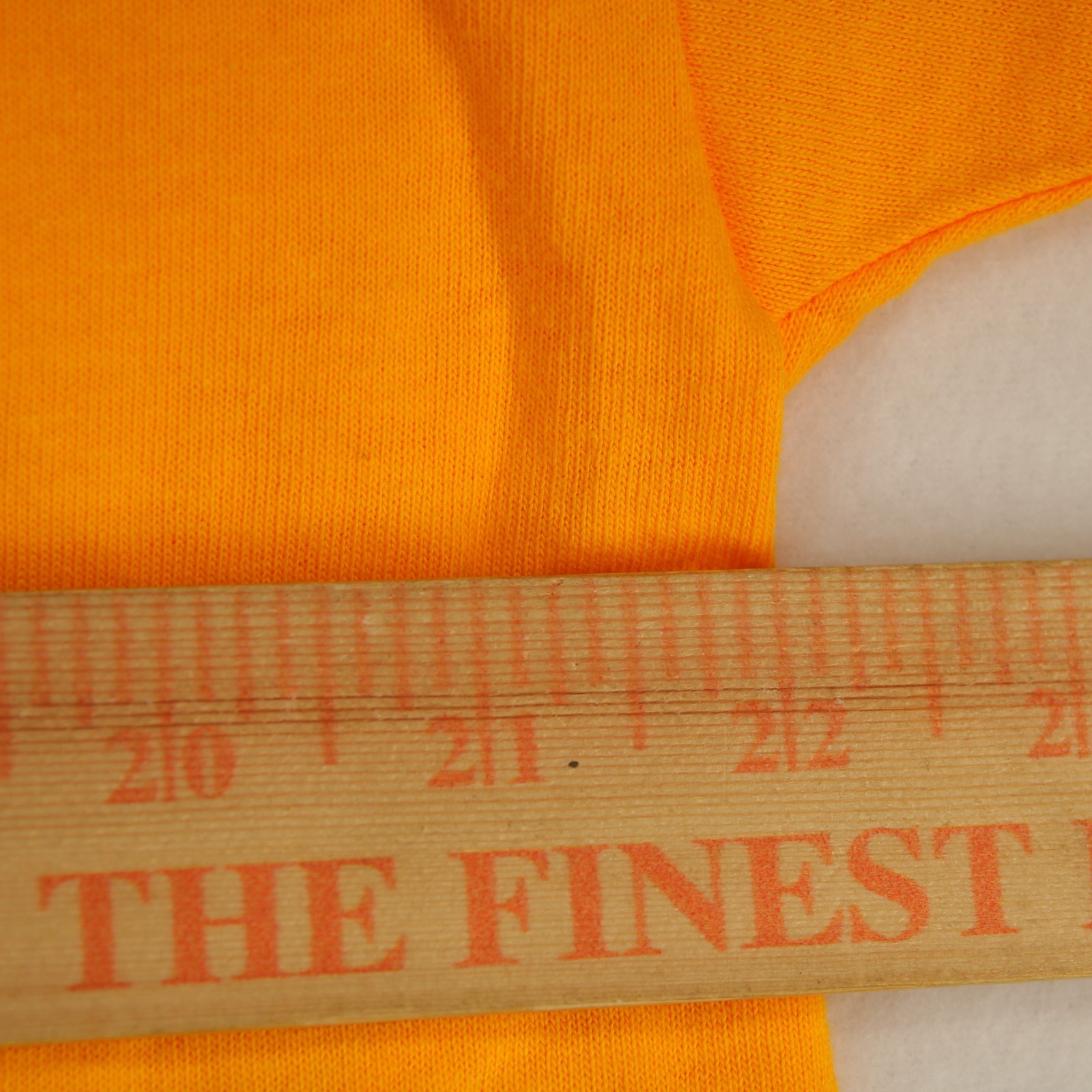 DELTA Vtg y2k SIX FLAGS More Flags More Fun Guy Yellow T-SHIRT Men’s L