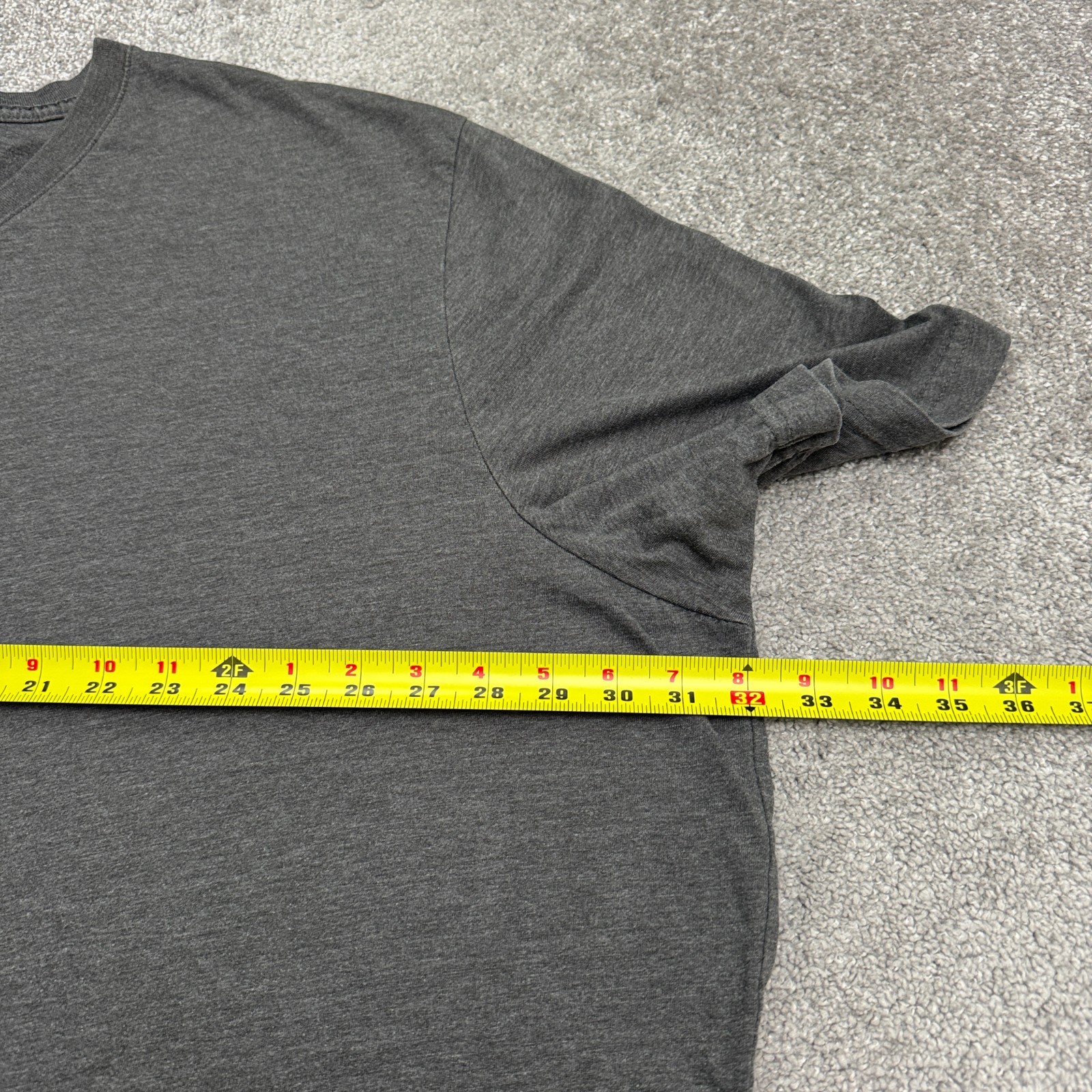 St. John’s Bay Quick-Dri Easy Care Basic T-Shirt Mens 5XL Tall Gray V-Neck Tee