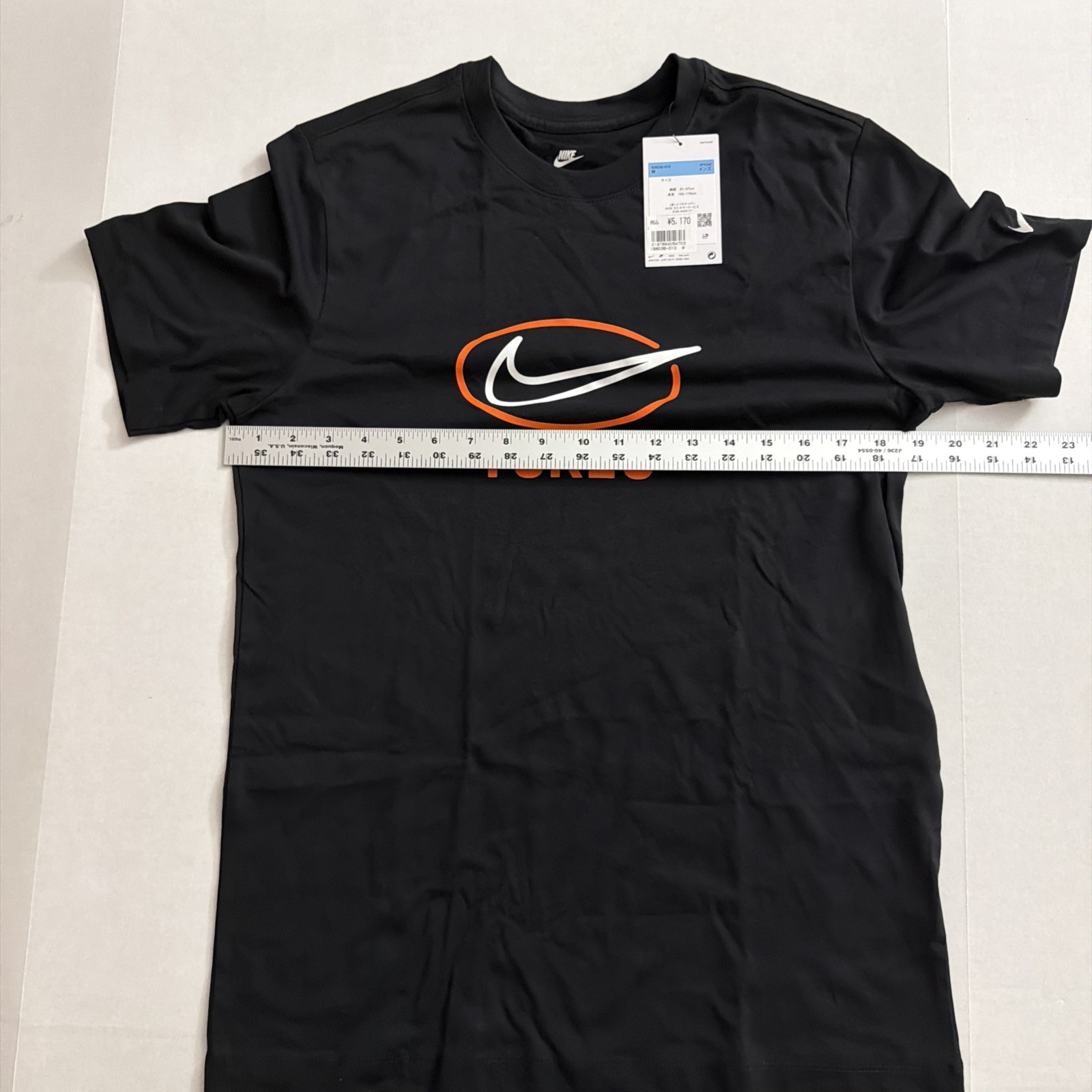 Nike Tokyo Japan Exclusive Swoosh Black Orange T Shirt Size Medium. IB8036-010