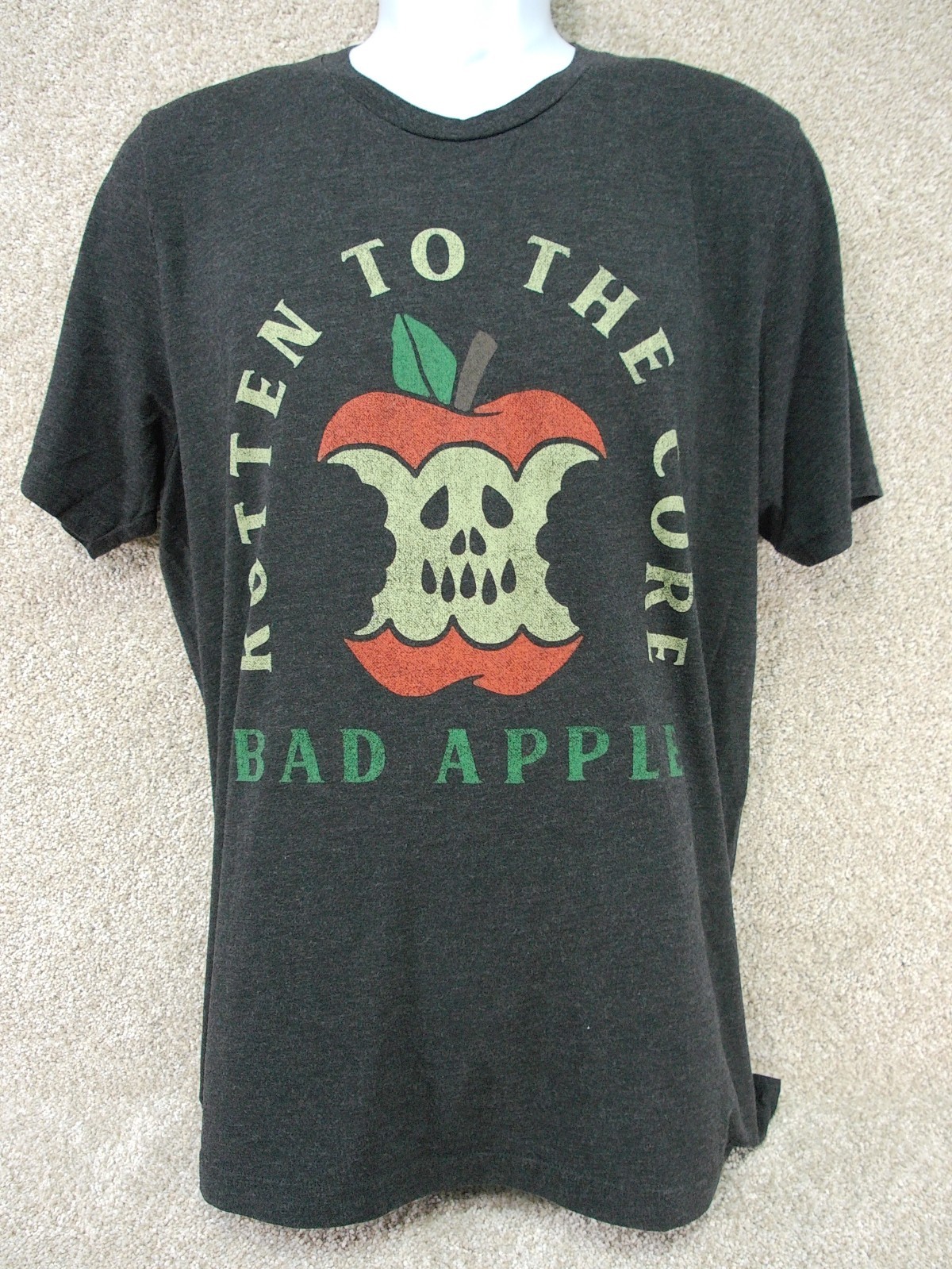Men’s Rotten To The Core Bad Apple T-Shirt size XL color Gray