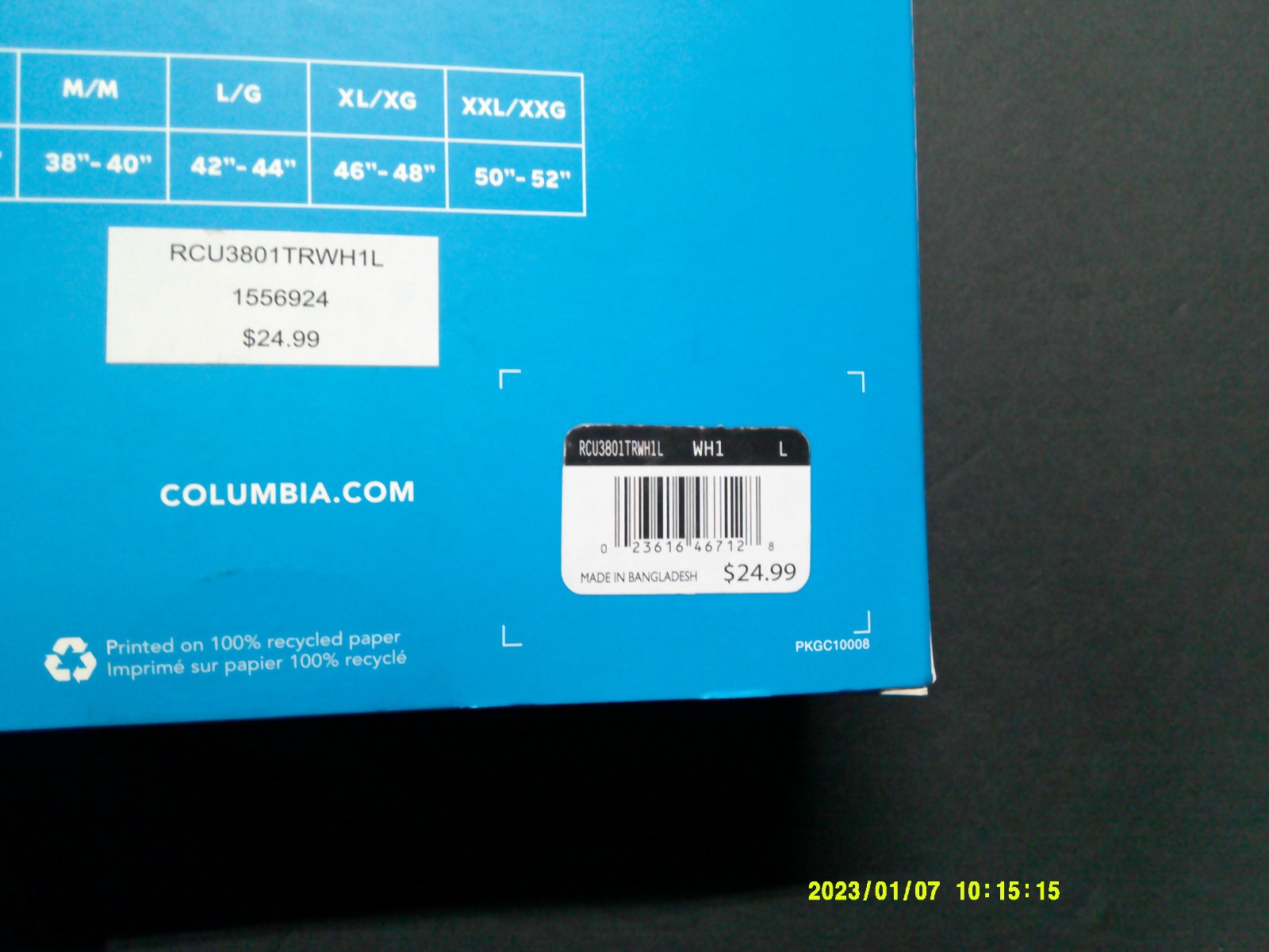 Columbia 3-Pack Boxed White V-Neck Cotton T-Shirts. Size Large. #1556924. New.