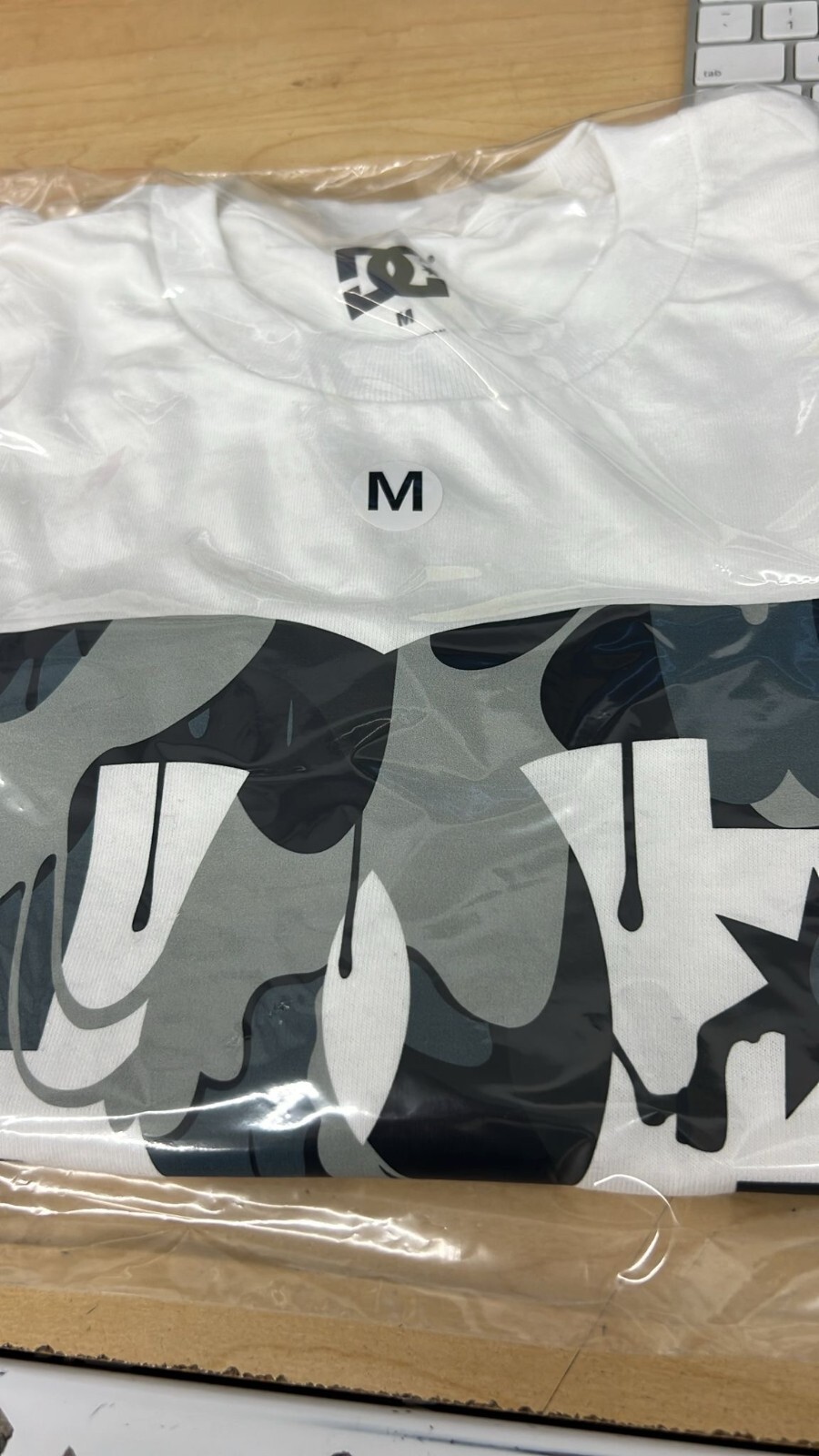 DC SHOES STAR CAMO DRIP LOGO WHITE SS T SHIRT