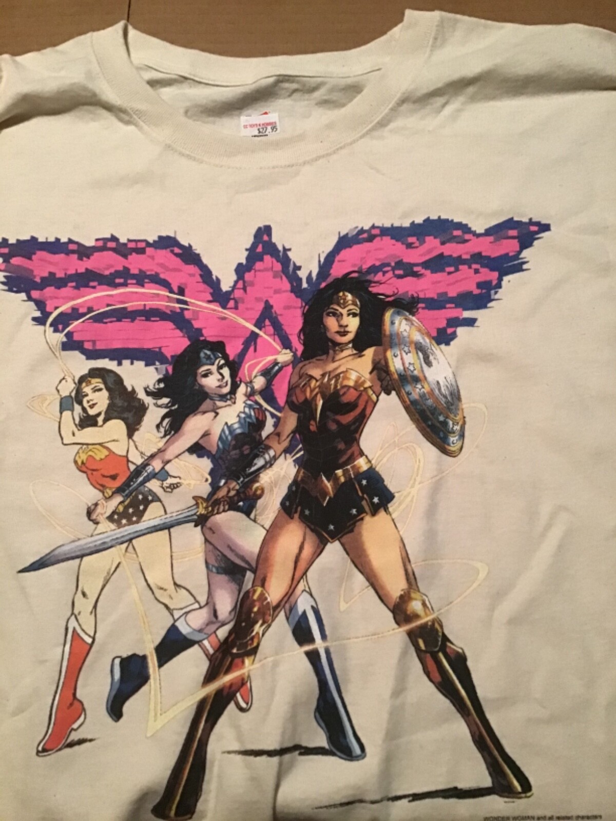 WONDER WOMAN OFF WHITE T-SHIRT 2X- LARGE 2019 HEAVY- COTTON PRE SHRUNK NEW!!
