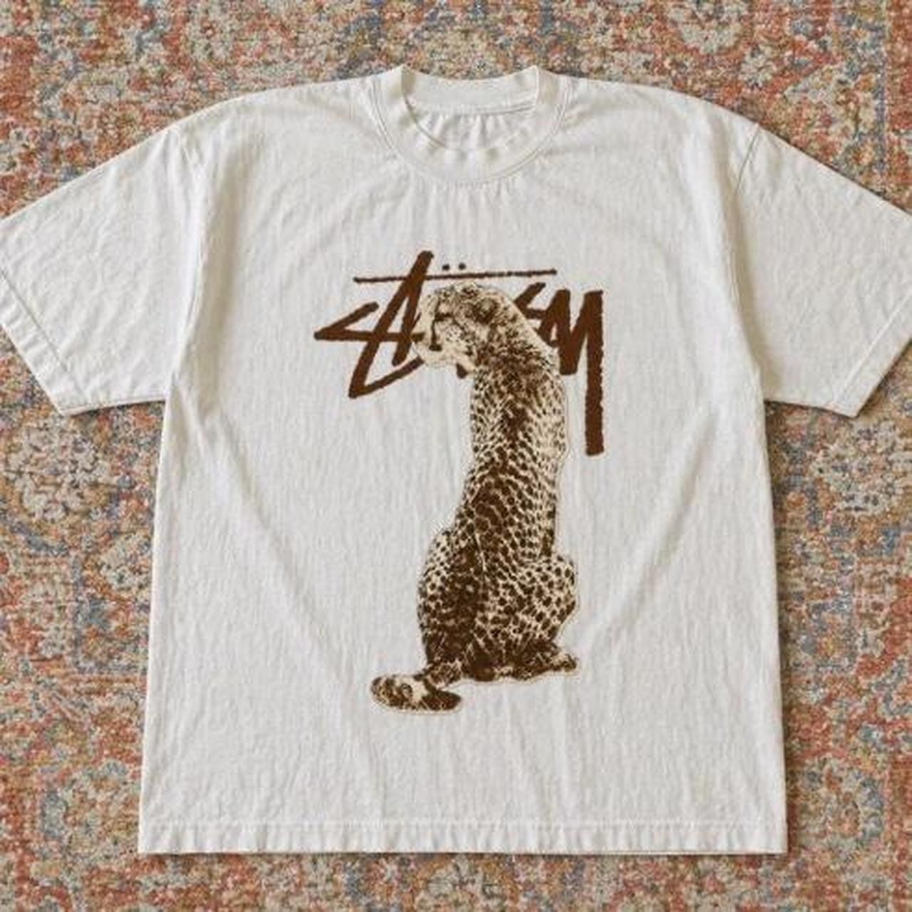 Cheetah graphic tshirt, vintage tshirt