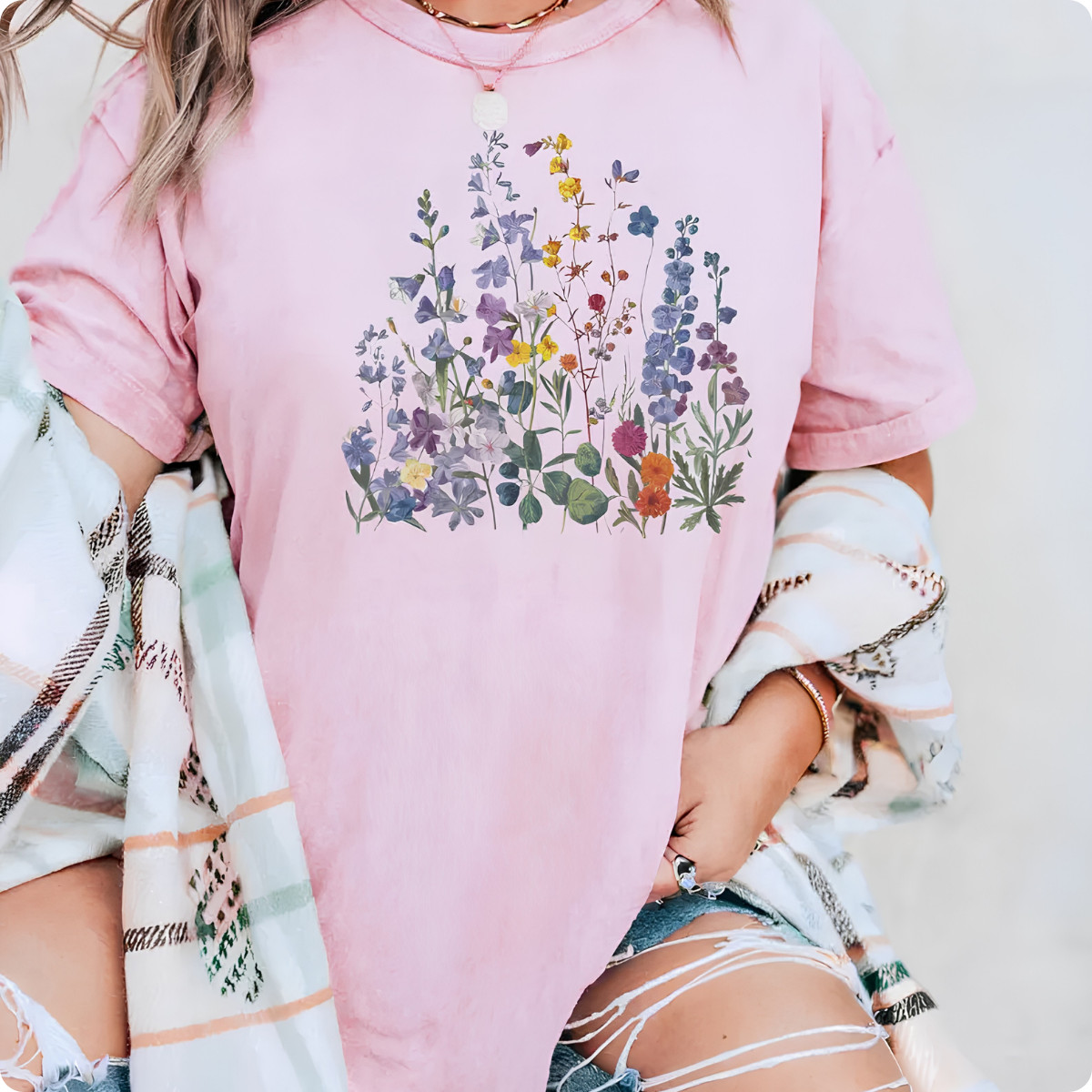 Floral Garden Wildflowers T-Shirt – Botanical Nature Lover Tee