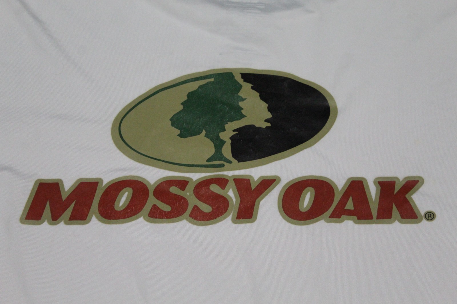 Mossy Oak Double Sided Polyester/Spandex Blend Athletic White T-Shirt Medium