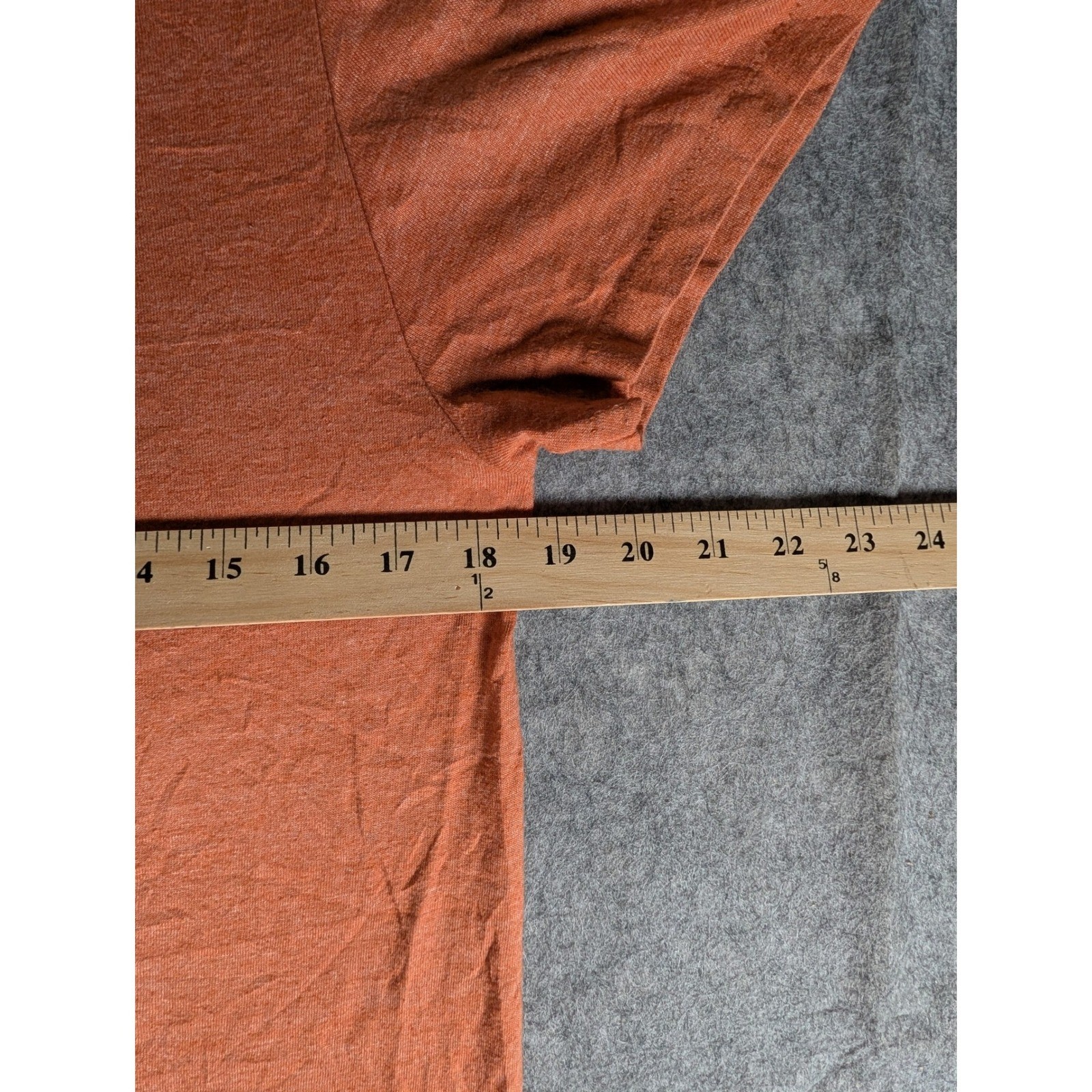 Champion Texas Longhorns Burnt Orange Graphic T-Shirt Mens UT Austin Horns Logo