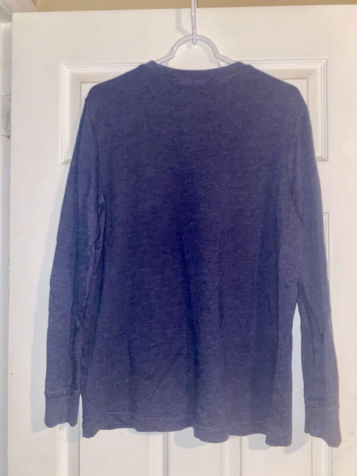 Croft & Barrow Men’s Easy Care Long Sleeve Henley T-Shirt – Size M – Blue