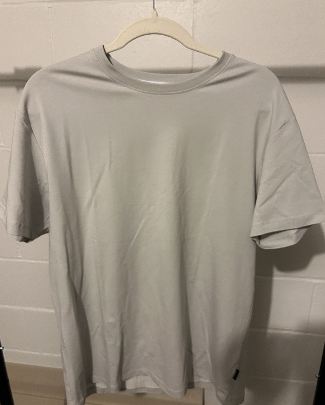 Kenneth Cole Light Gray The Core Edit Collection Men’s Crew Neck T-Shirt Size L