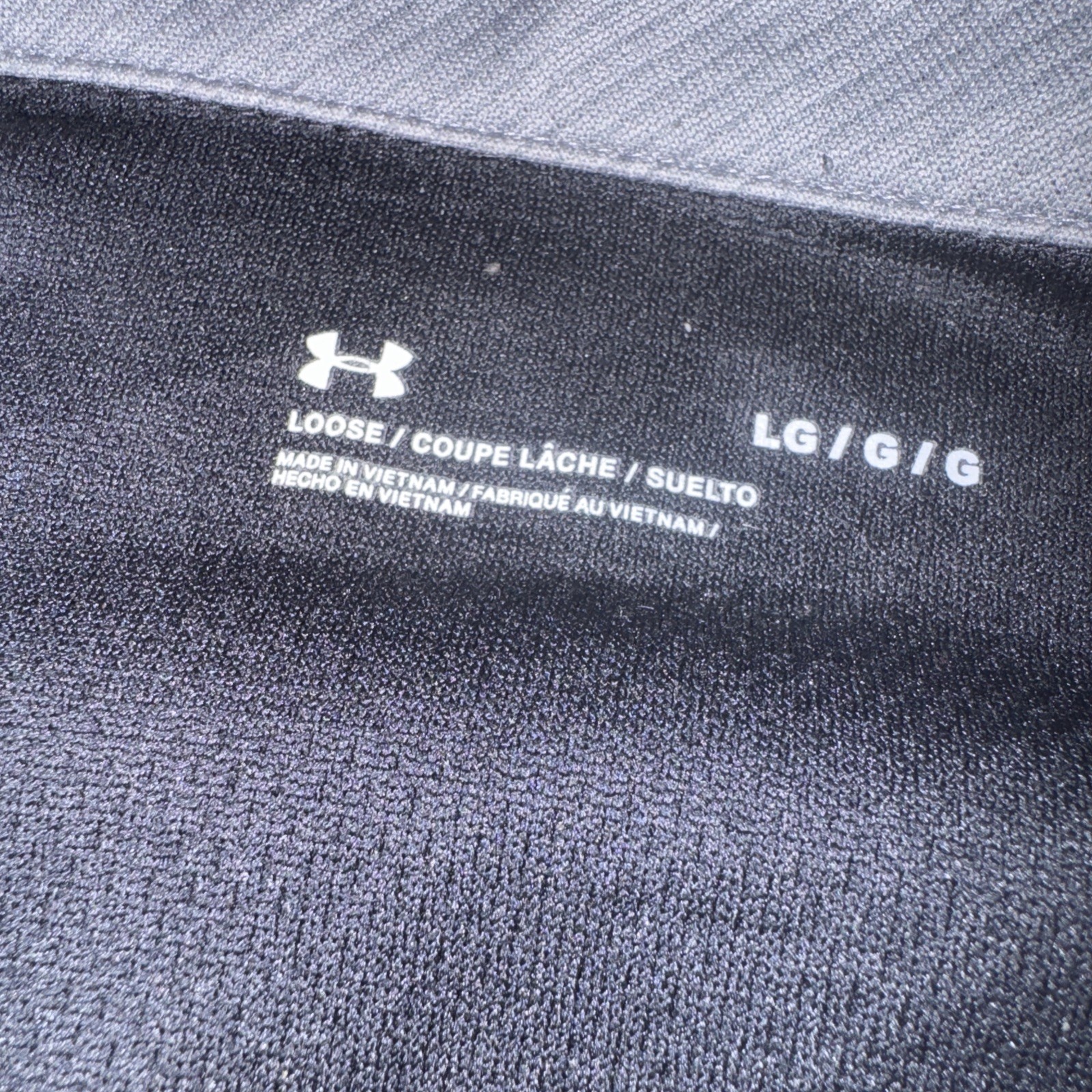 LARGE BLACK UNDER-ARMOR PULLOVER SHORT-SLEEVE SHIRT Machine Wash Polyester