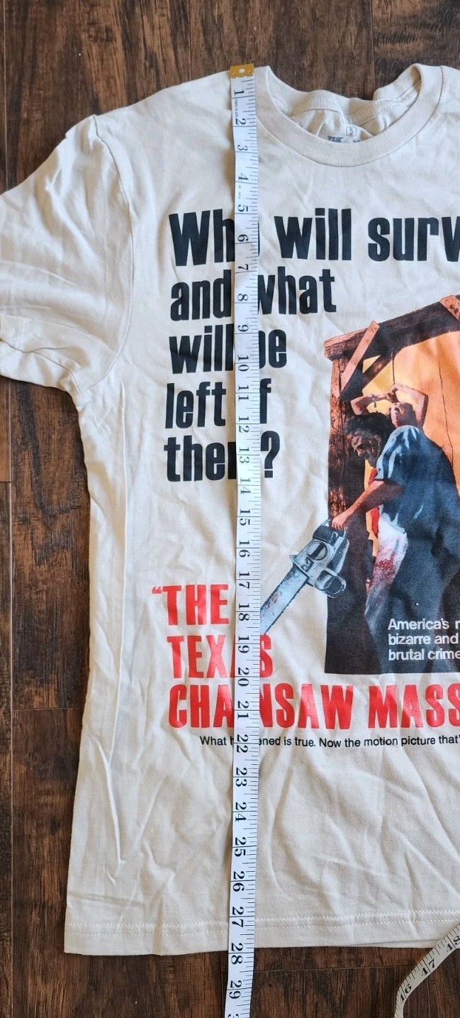 Hot Topic Authentic THE TEXAS CHAINSAW MASSACRE T-Shirt Men’s Size Small, NEW!!