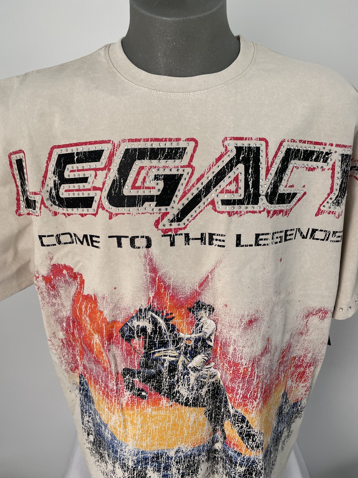 Elite Mens T-Shirt Beige/Multi Size XL Legends Embellished Graphic Print Cotton