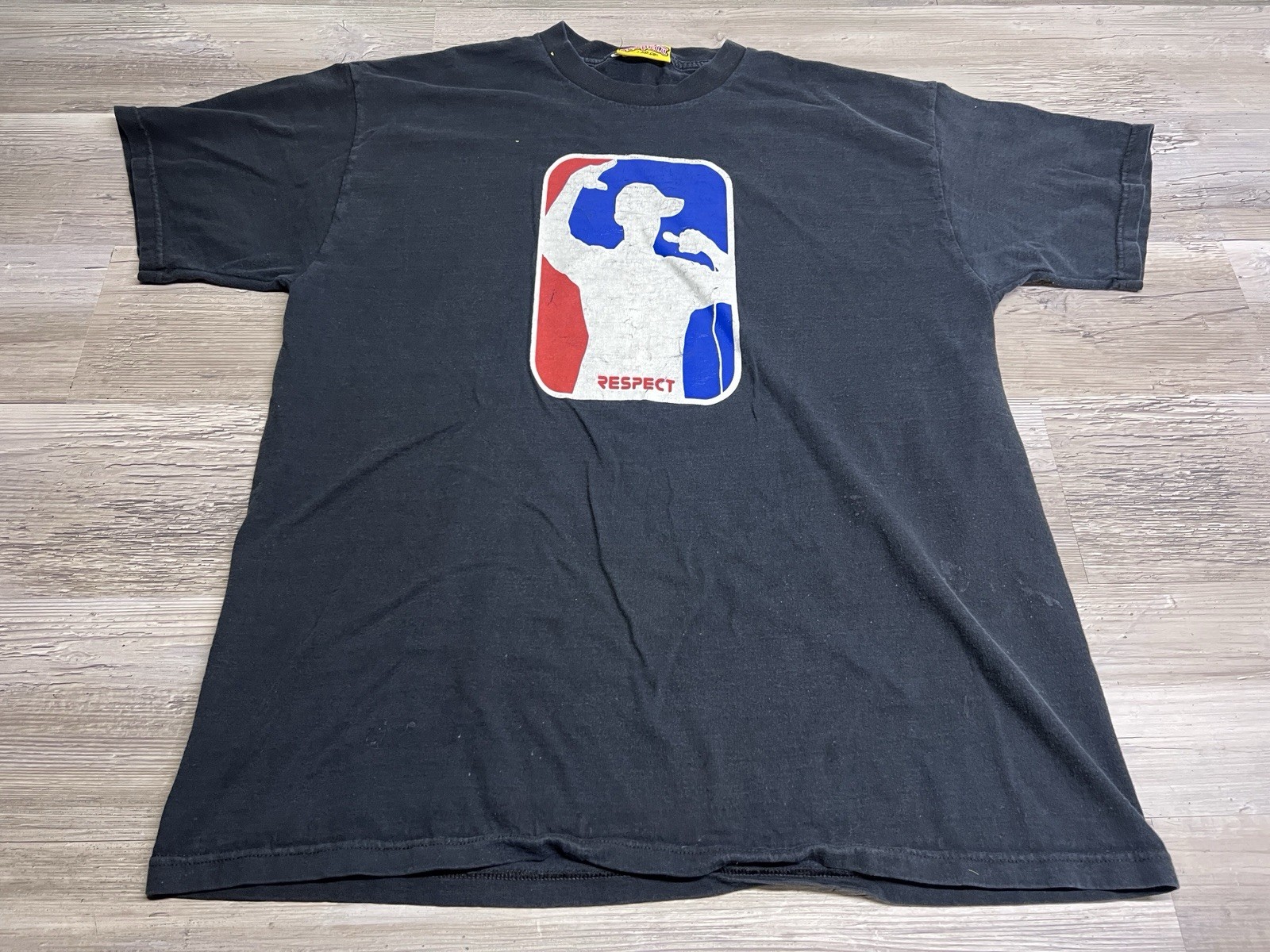 Vintage Y2K Parody Streetwear NBA Logo Mic Man Respect Faded Graphic Tee Size XL