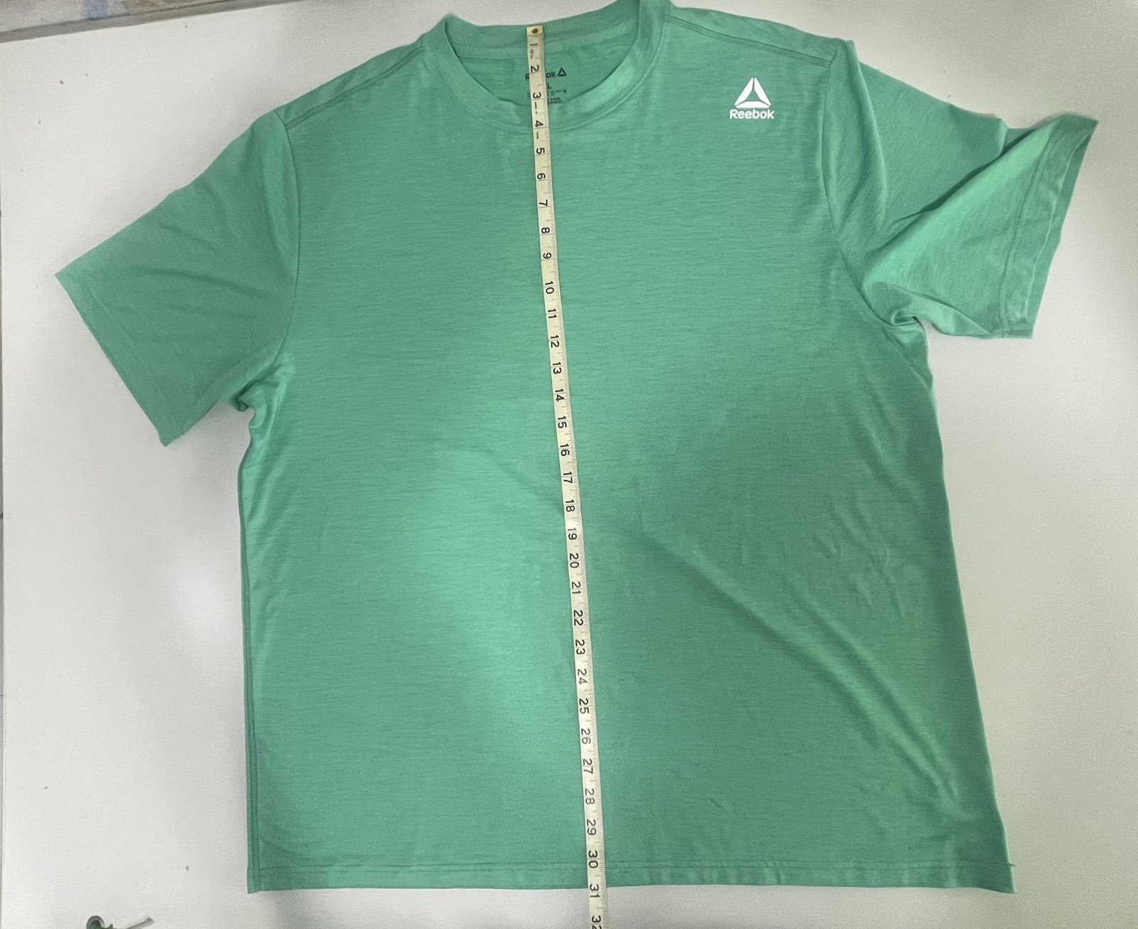 Green Reebox XL polyester/spandex short sleeve t-shirt