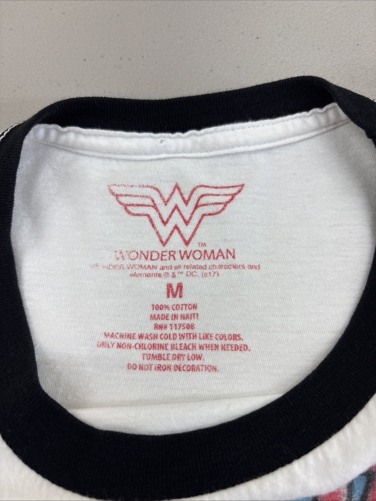 Wonder Woman Retro Air Brush Style Big Portrait White Ringer T-Shirt Size M